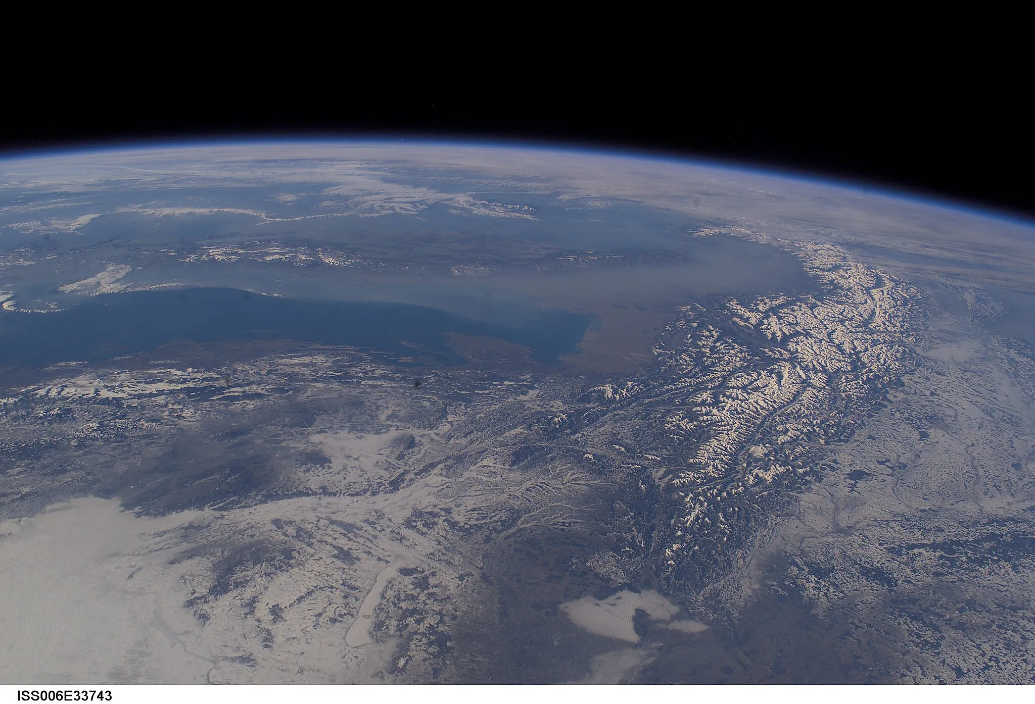 Photo showing: View of Slovenia taken during ISS Expedition 6.