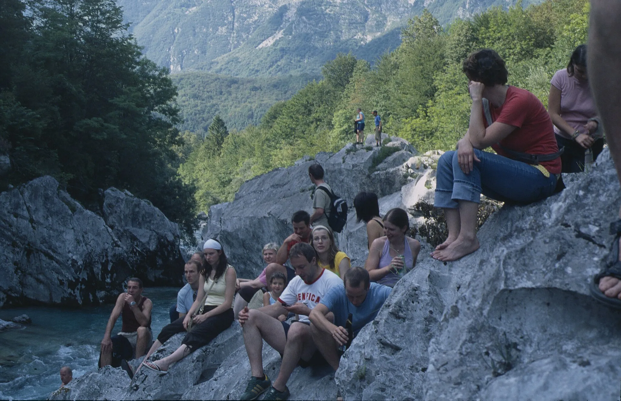 Photo showing: Fans watching cliff diving event