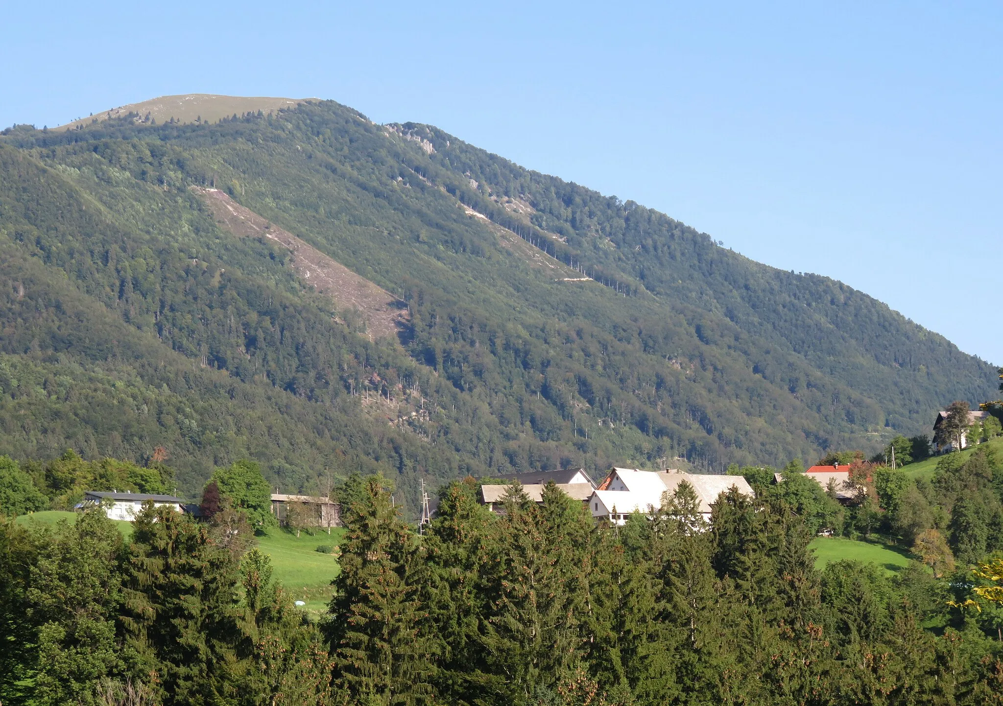 Photo showing: Malenski Vrh, Municipality of Gorenja Vas–Poljane, Slovenia