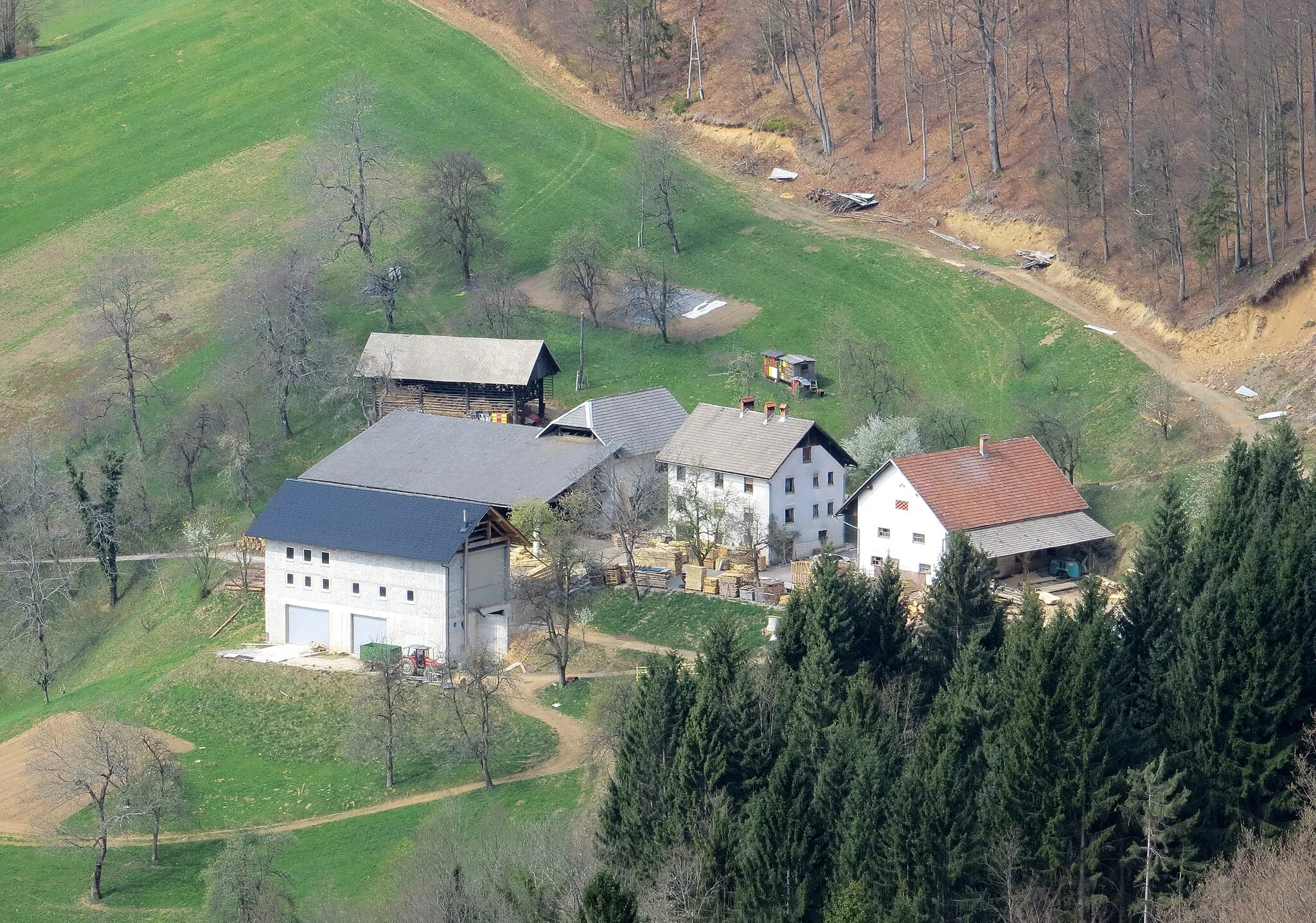 Photo showing: The hamlet of Potočnik in Breznica pod Lubnikom, Municipality of Škofja Loka, Slovenia