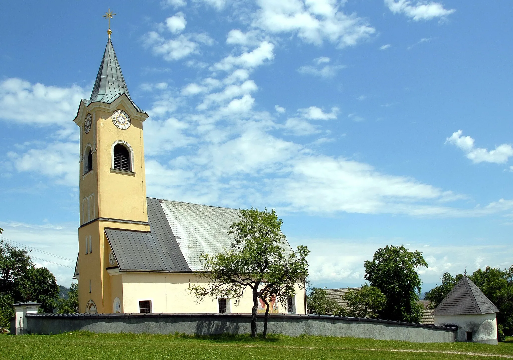 Photo showing: Parish church Saint Leonard at Abtei, municipality Gallizien, district Voelkermarkt, Carinthia, Austria, EU