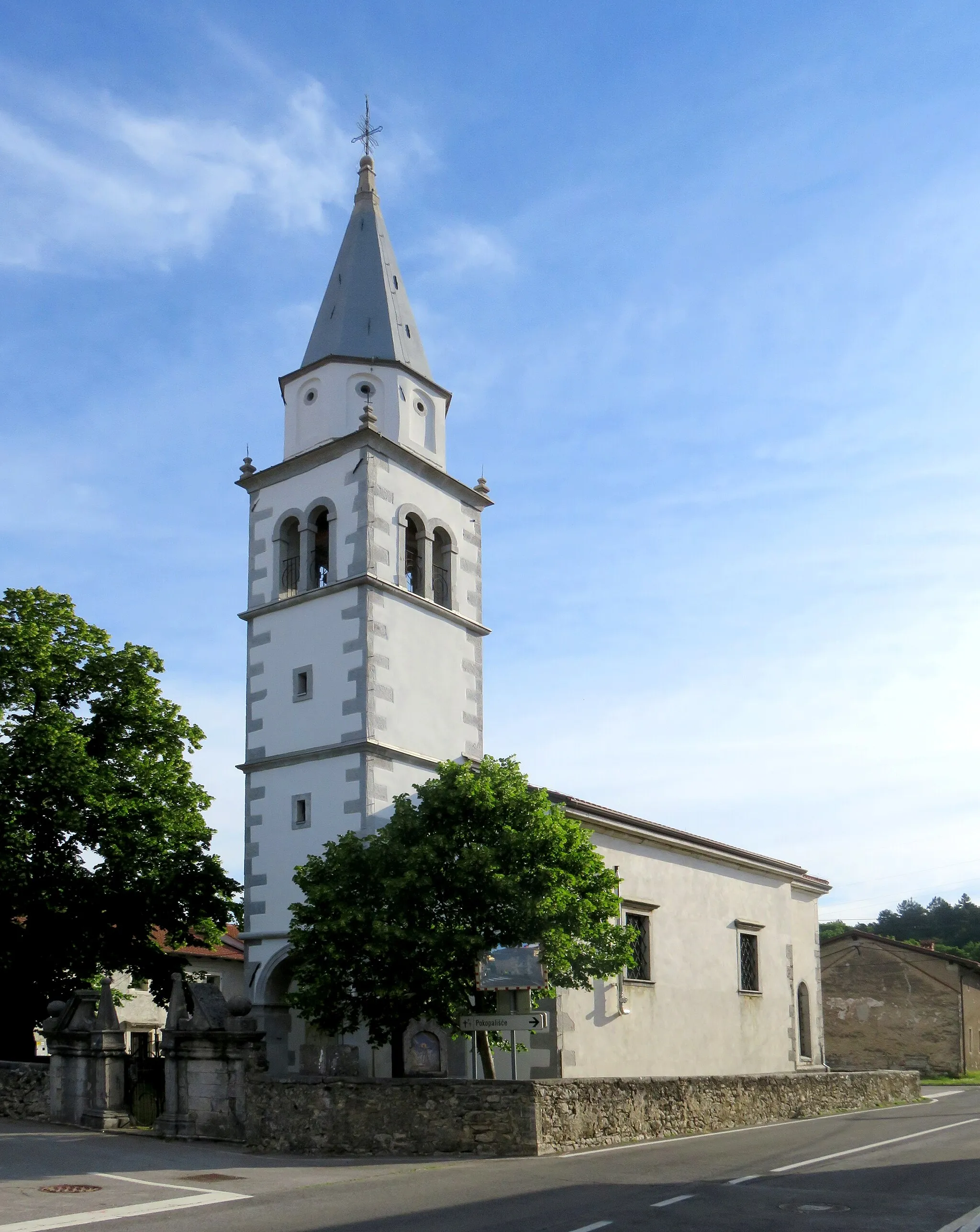 Photo showing: Saint Anthony the Great Church in Divača, Municipality of Divača, Slovenia