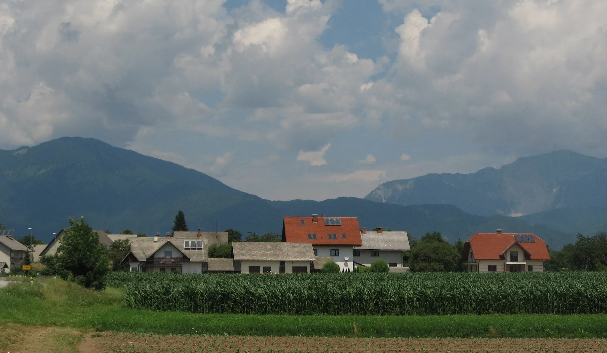 Photo showing: The village of Žeje in the Municipality of Naklo in Slovenia