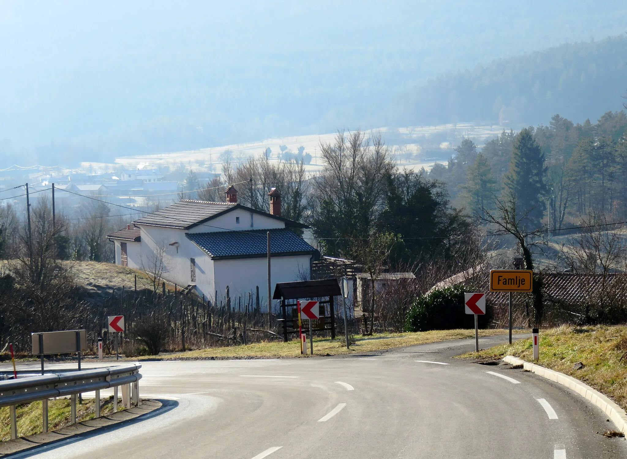 Photo showing: Famlje, Municipality of Divača, Slovenia