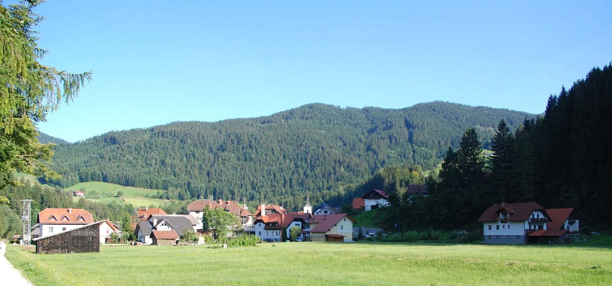 Photo showing: View of Luče (Slovenia) from the north.