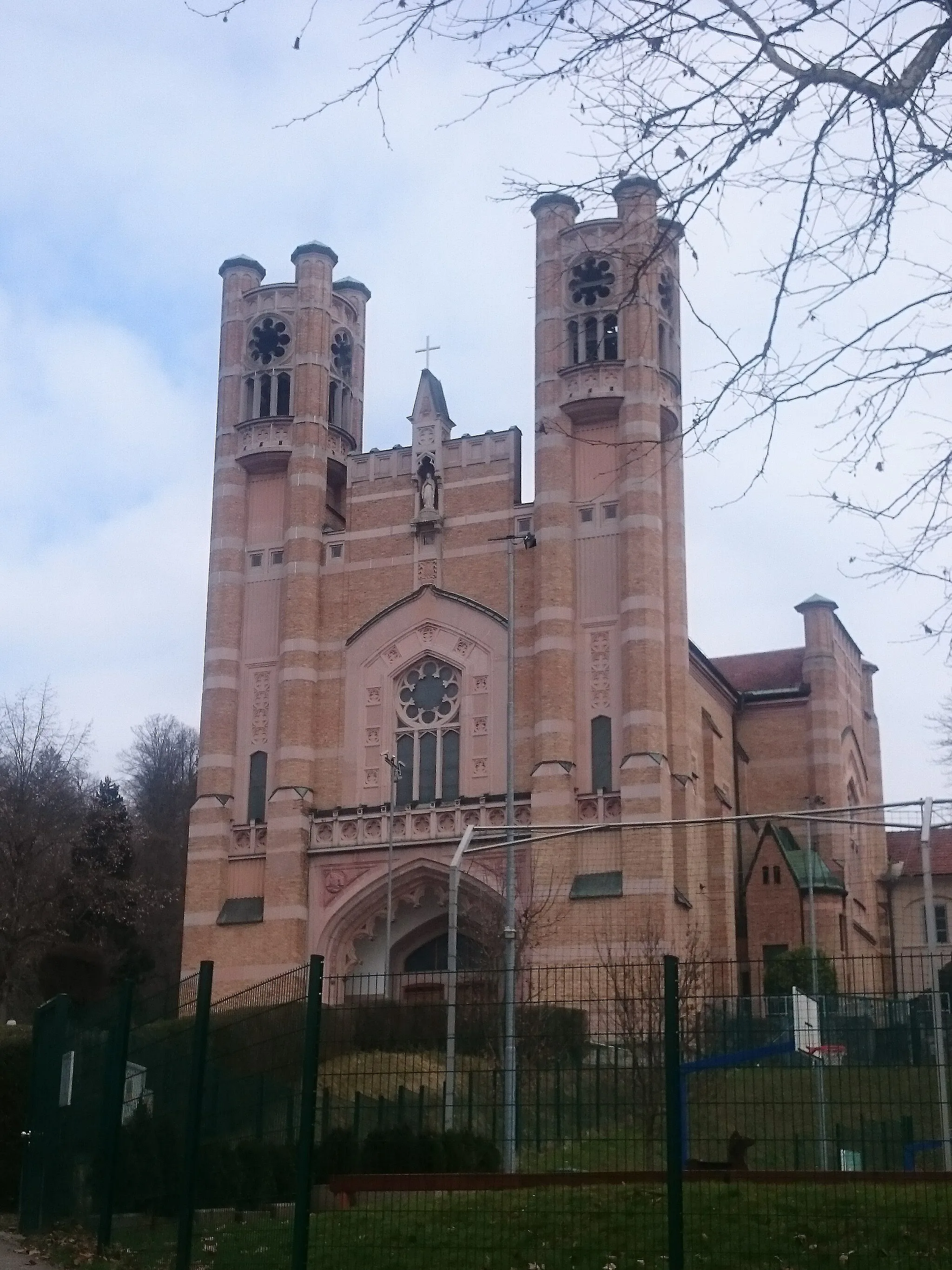 Photo showing: Our Lady of Help church in Ljubljana's district of Rakovnik.