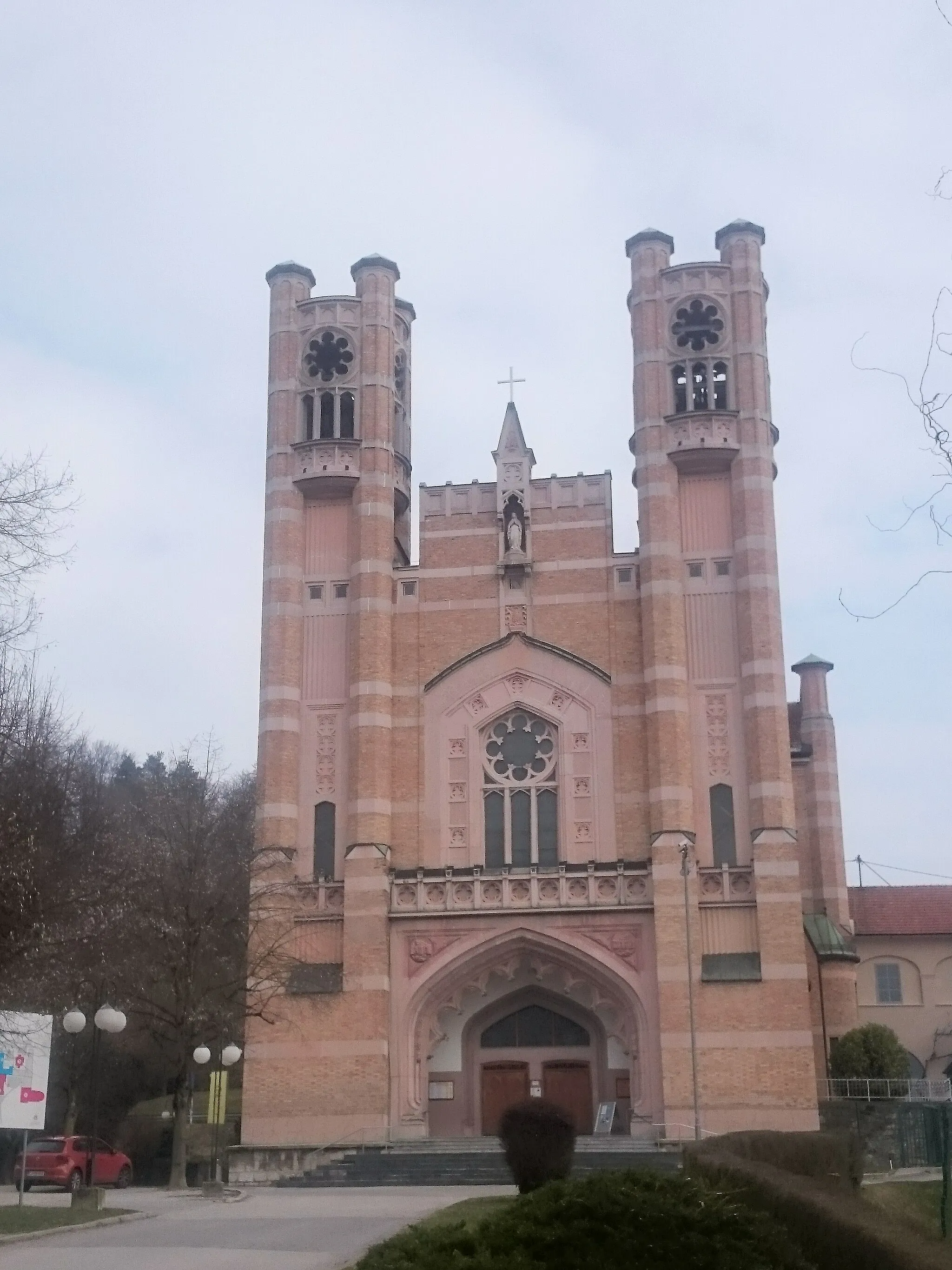 Photo showing: Our Lady of Help church in Ljubljana's district of Rakovnik.