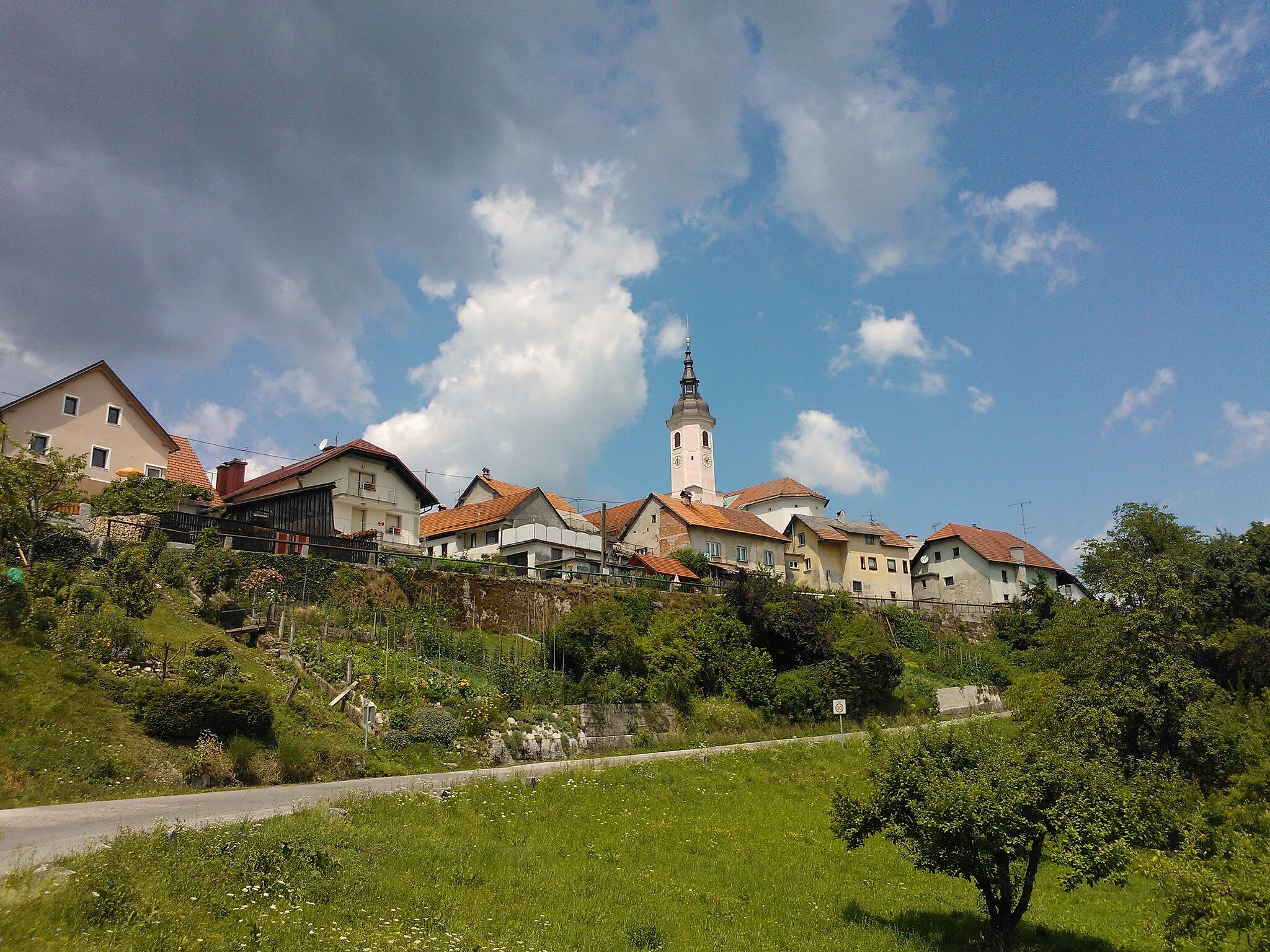 Photo showing: Town Višnja Gora, Slovenia.