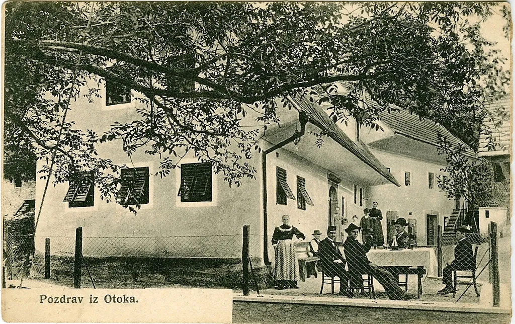 Photo showing: Razglednica vasi Otok.