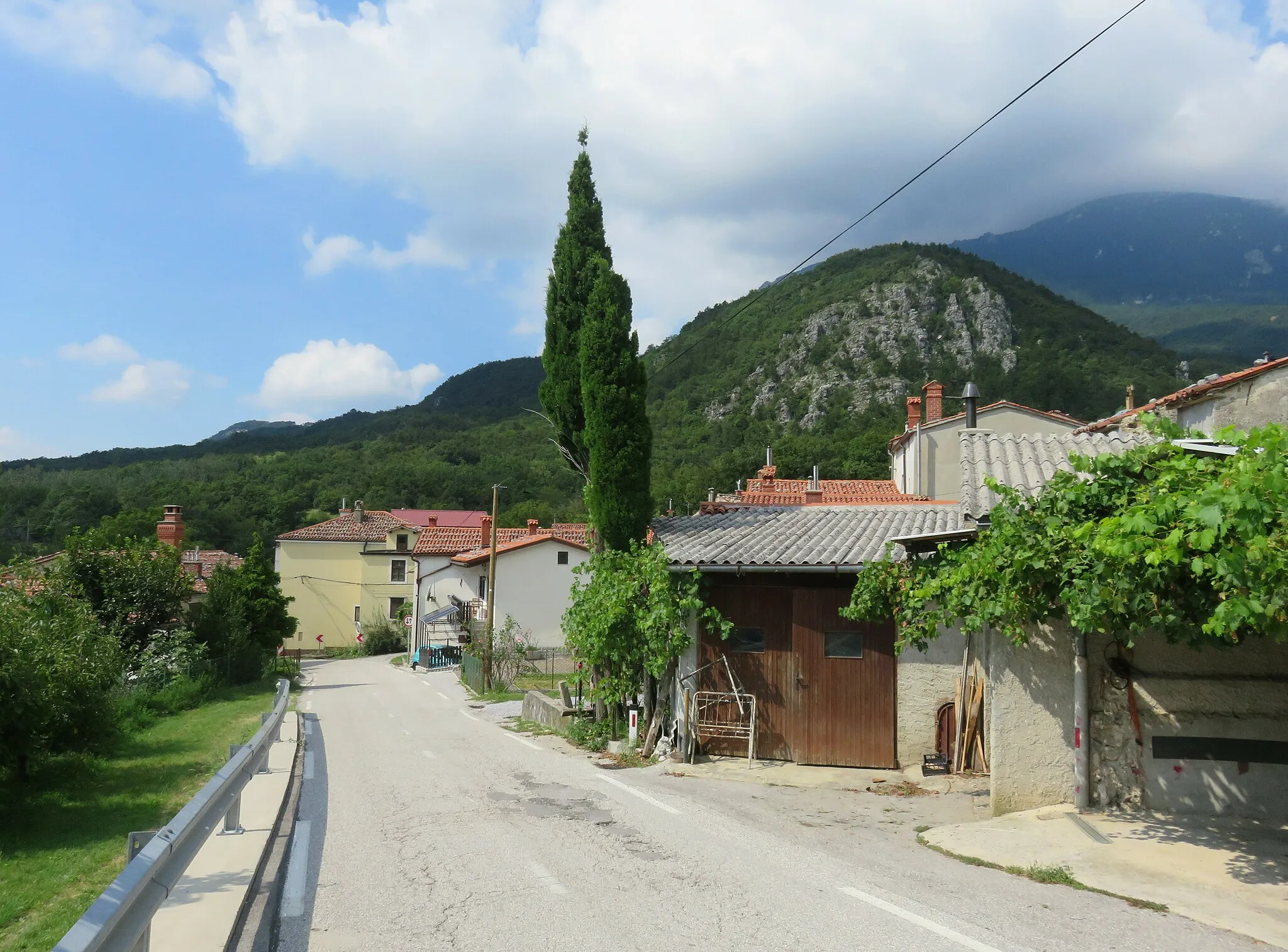 Photo showing: Slokarji, Municipality of Ajdovščina, Slovenia