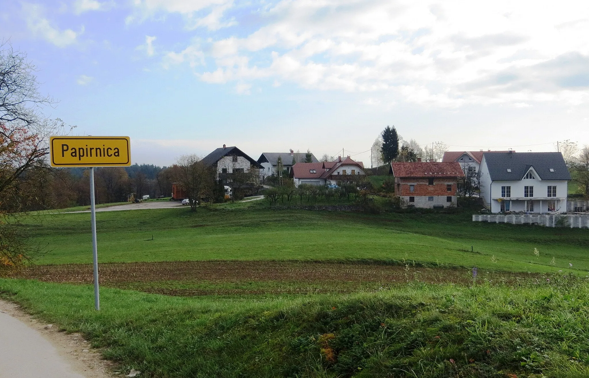 Photo showing: Papirnica, Municipality of Škofja Loka, Slovenia
