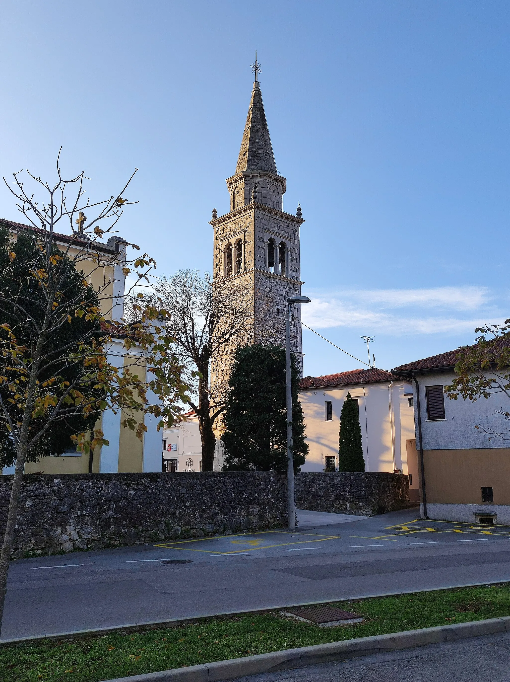 Photo showing: Bell tower of the St. Martin's church in Sežana.