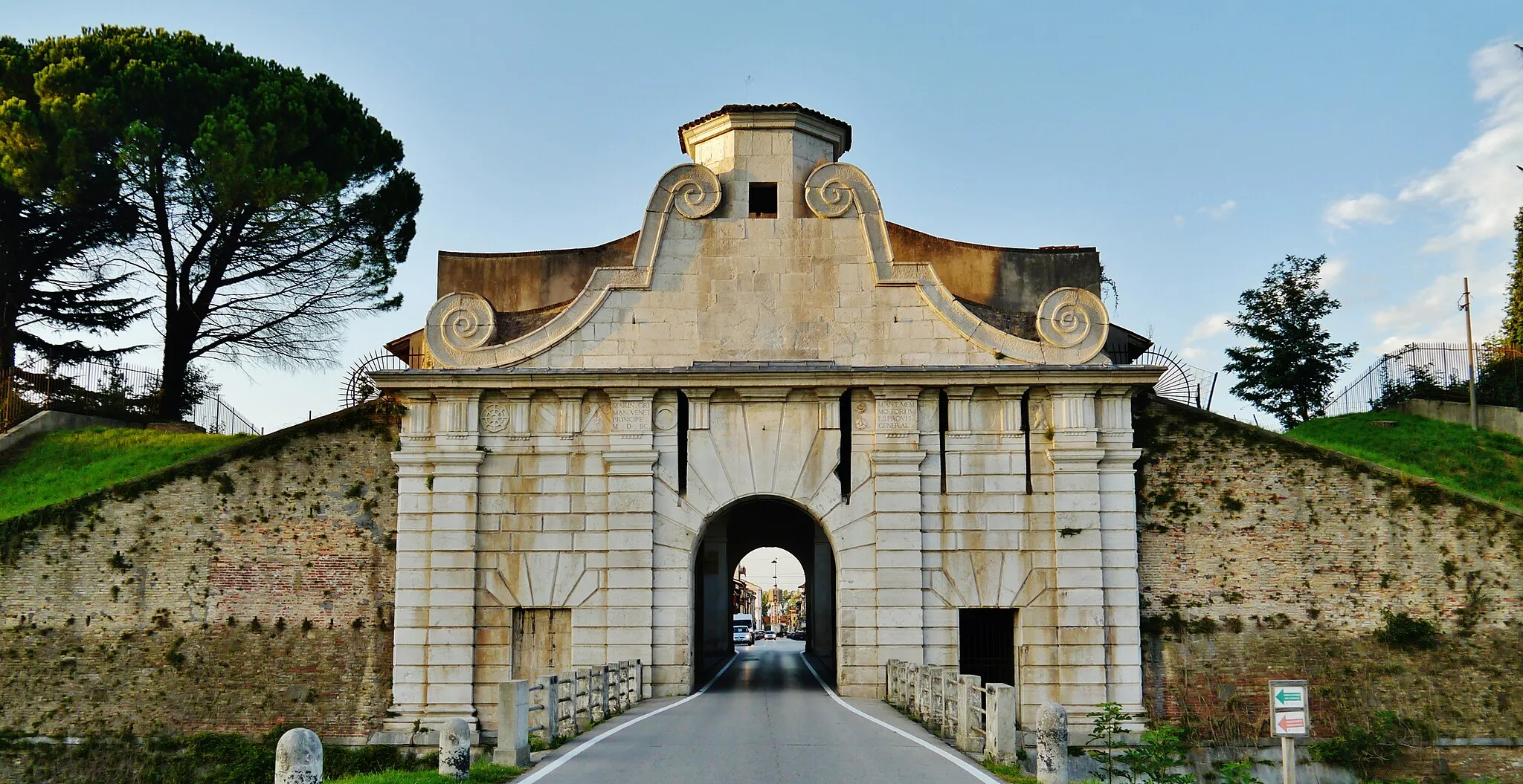 Photo showing: Aquileia Gate, Palmanova, Friuli-Venezia Giulia, Italy