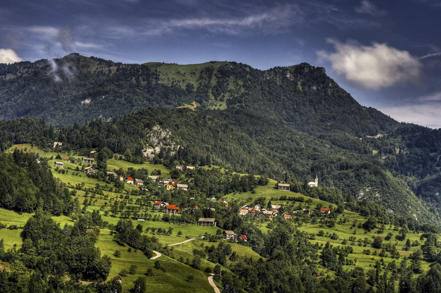 Photo showing: Labinje village near Cerkno