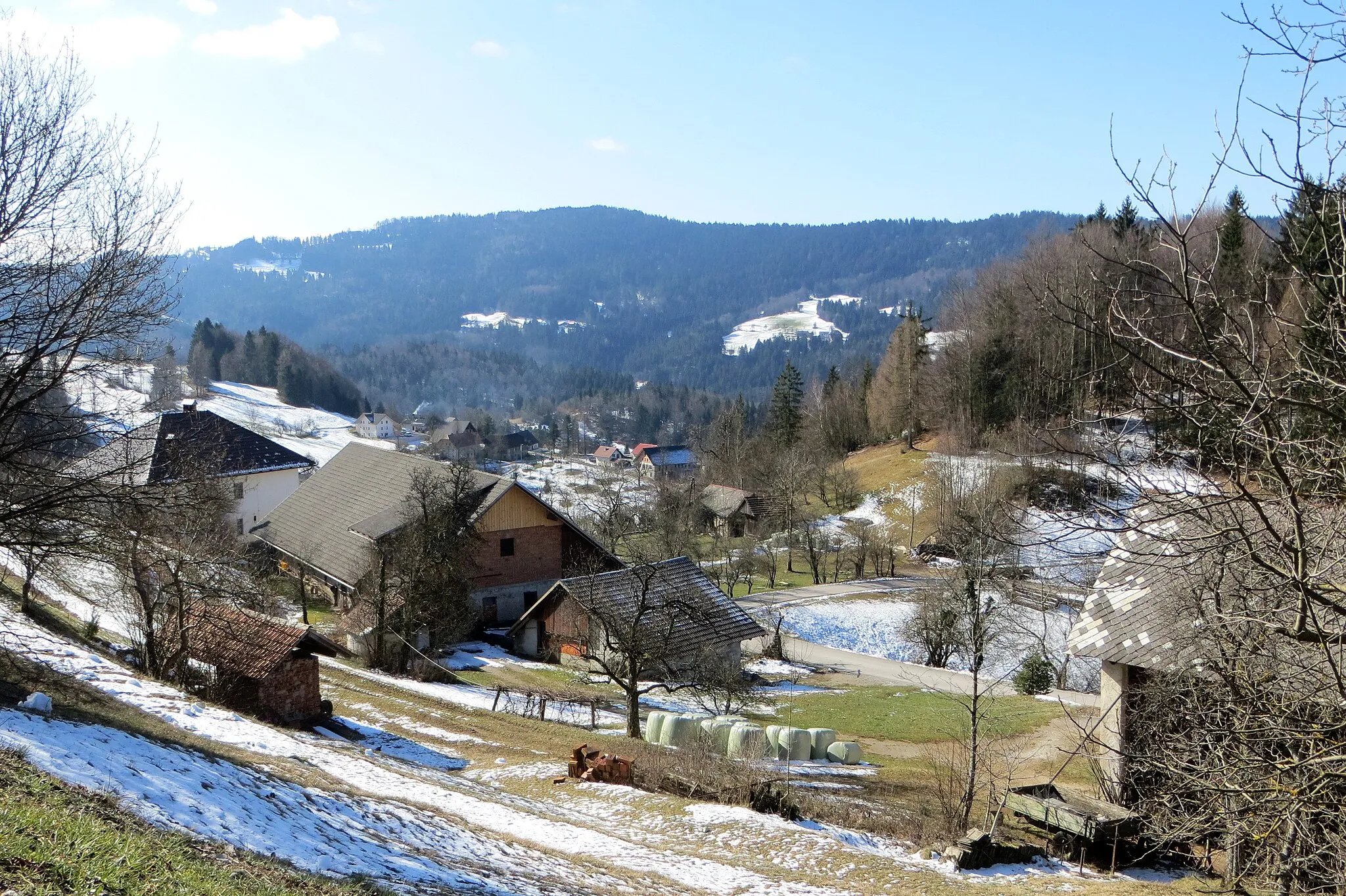 Photo showing: The Kovkar farm in Zadobje, Municipality of Gorenja Vas–Poljane, Slovenia