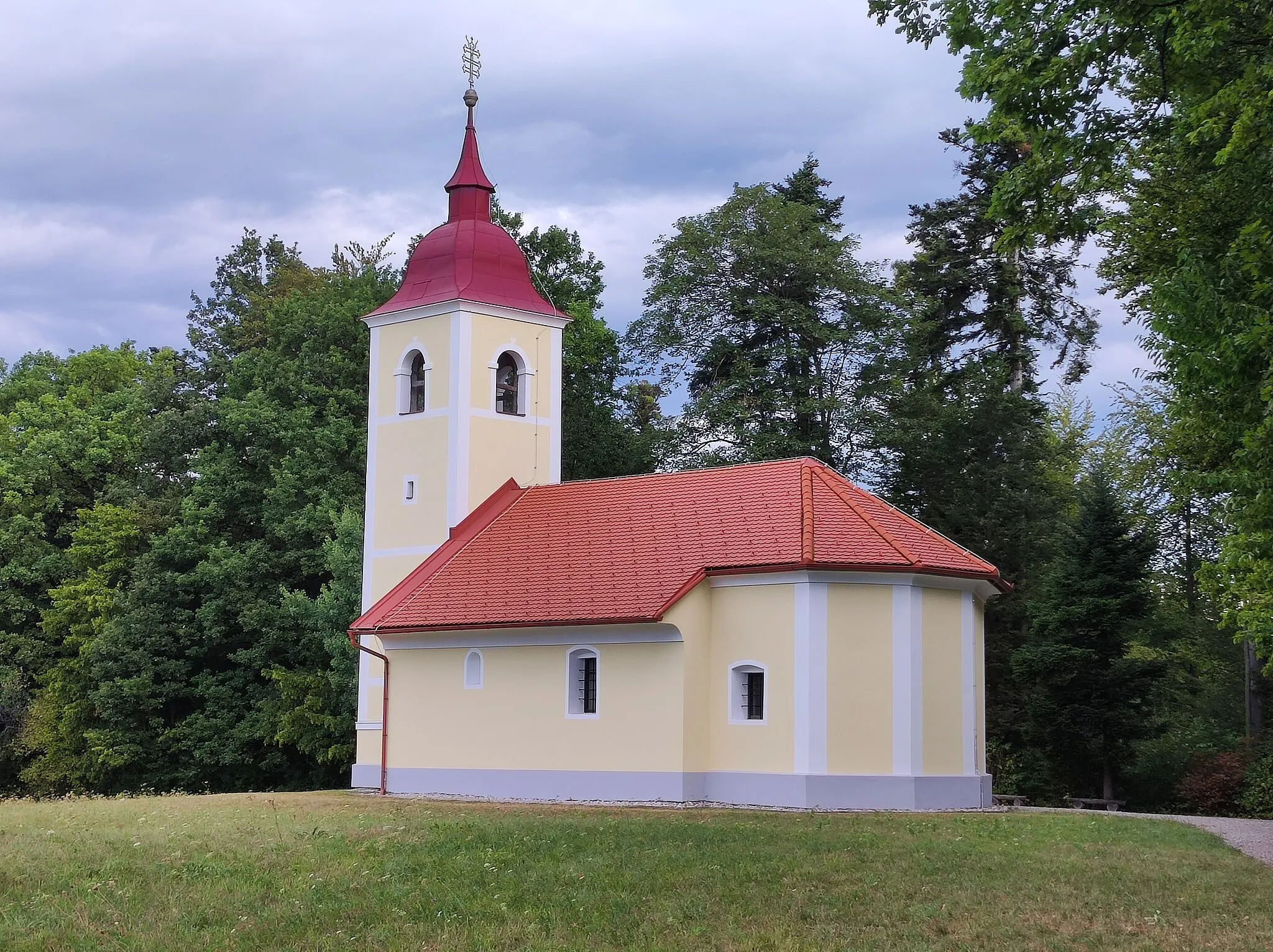 Photo showing: St. Rupert's church in Sarsko.