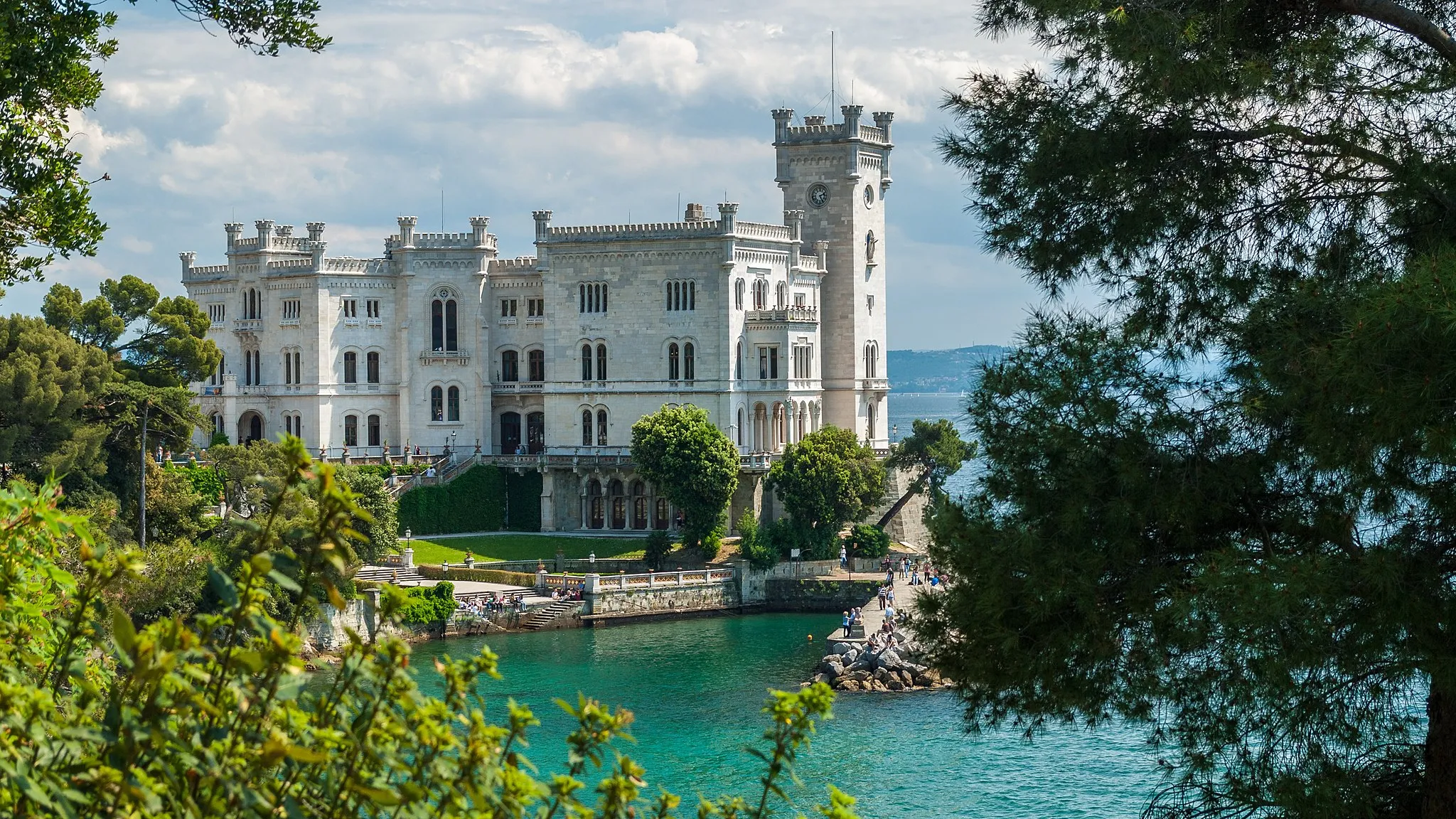 Photo showing: Miramare castle near Trieste, Italy