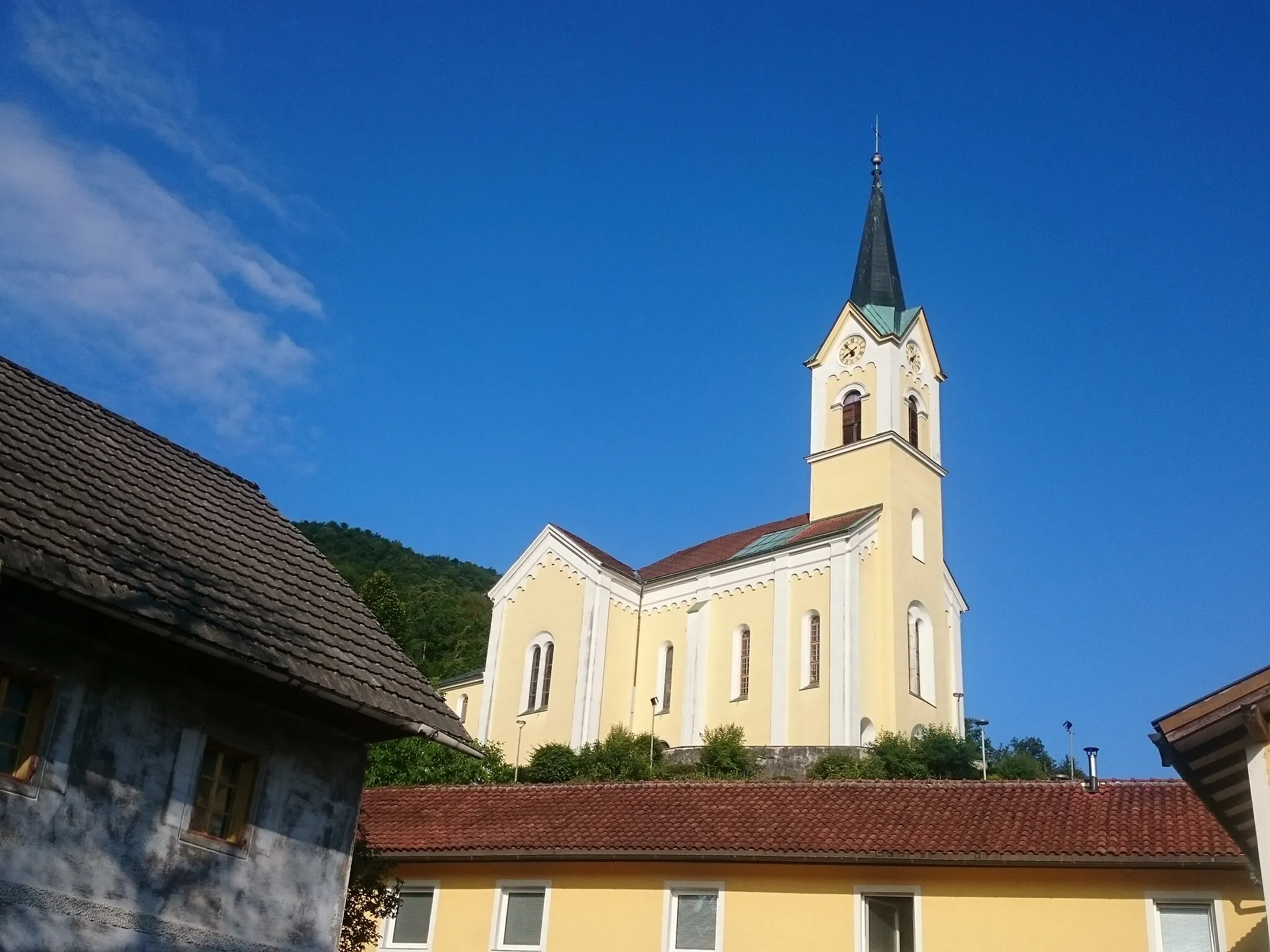 Photo showing: View of the St. Stephen's church in Sora.