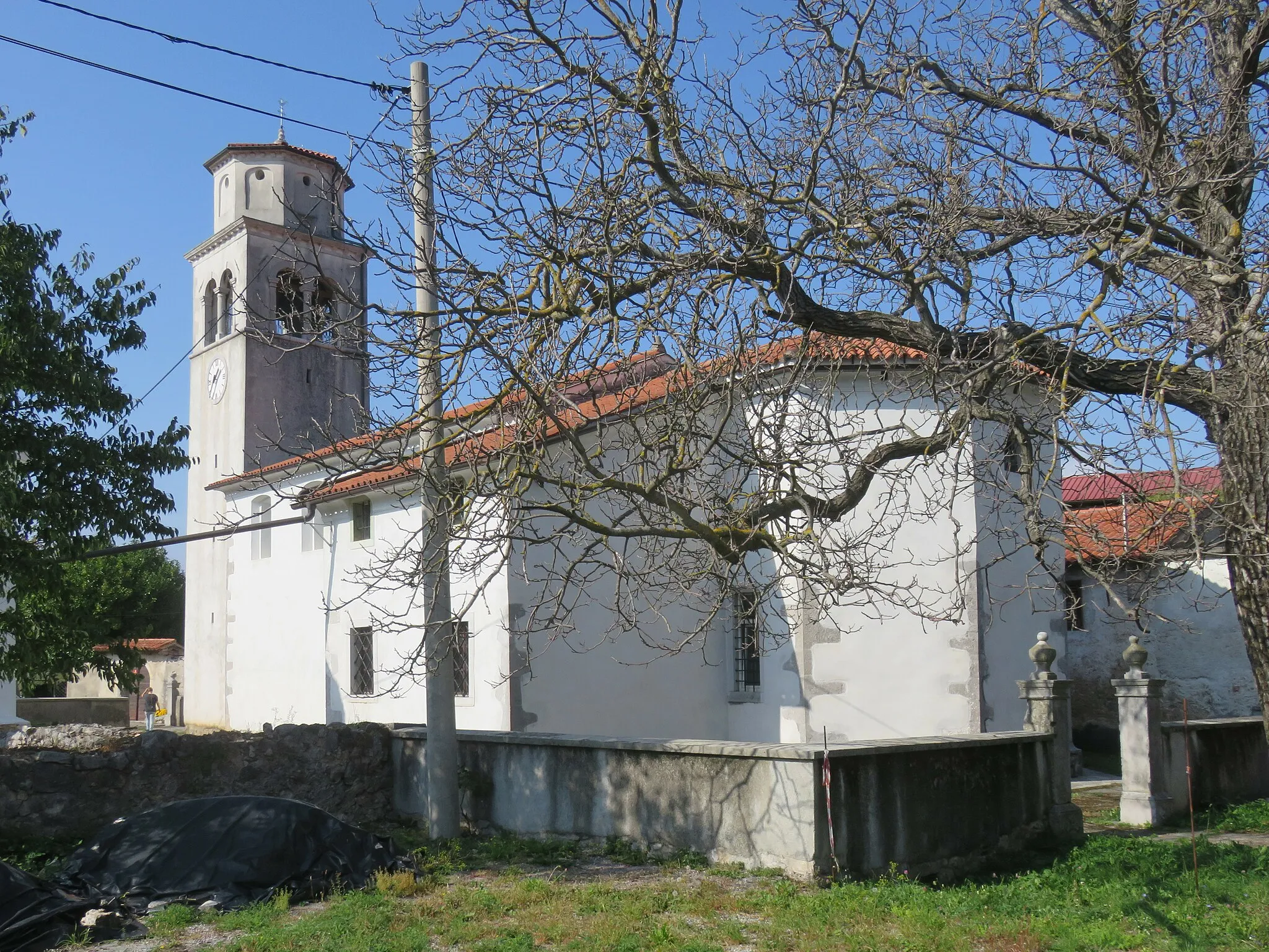 Photo showing: Saint James's Church in Veliki Dol, Municipality of Sežana, Slovenia