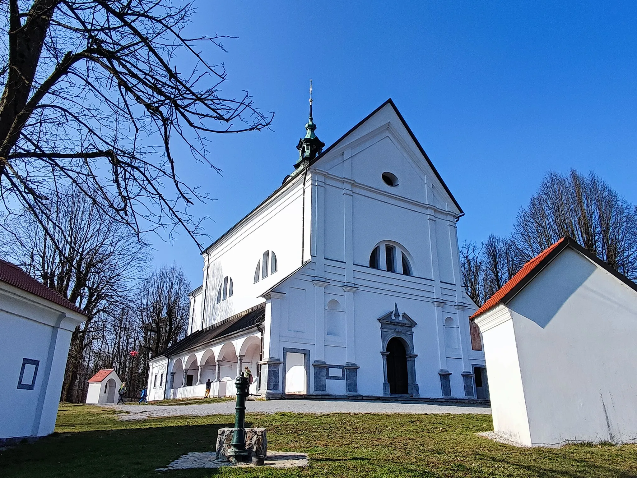 Photo showing: Holy Trinity church in Vrhnika.