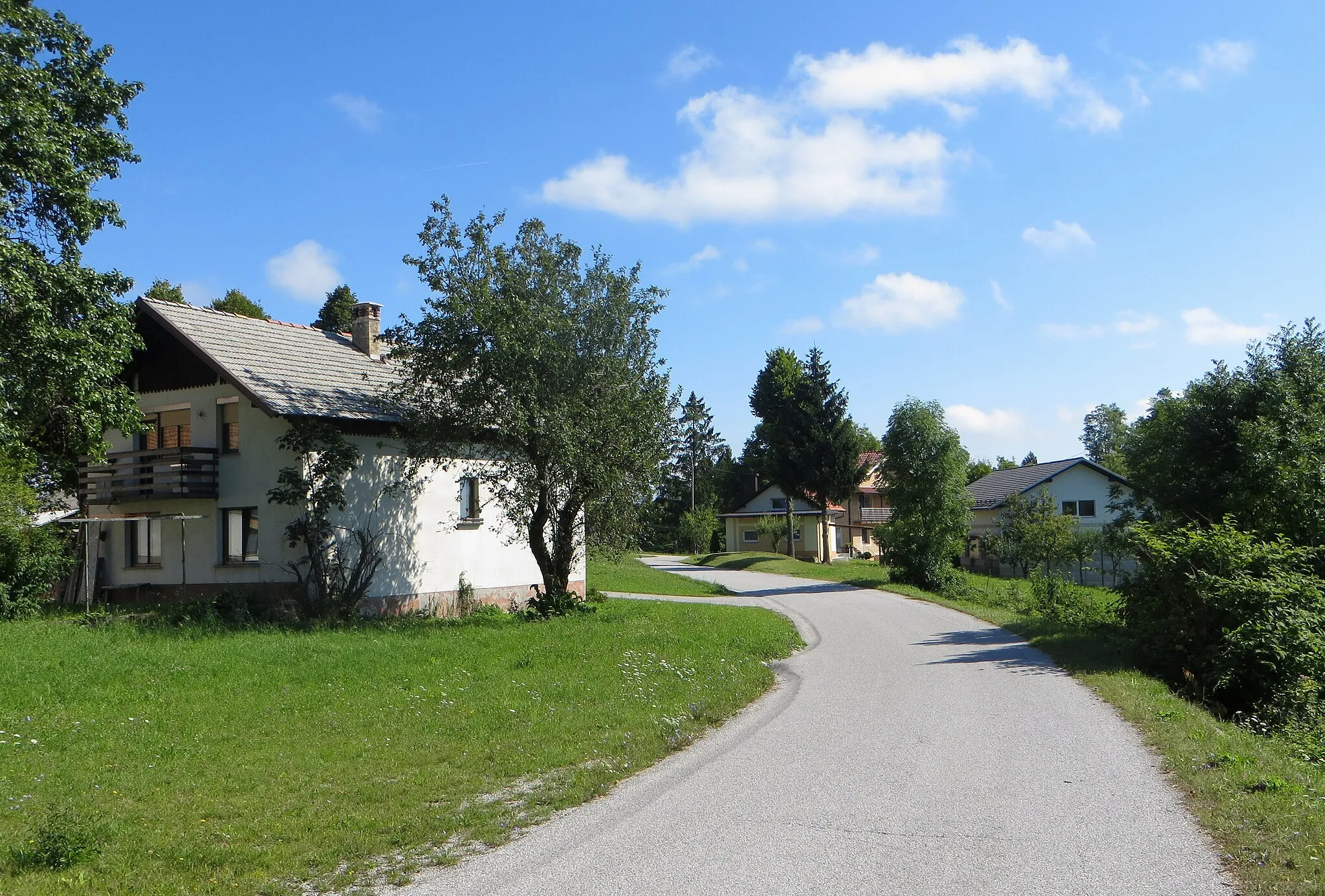 Photo showing: Lužarji, Municipality of Velike Lašče, Slovenia