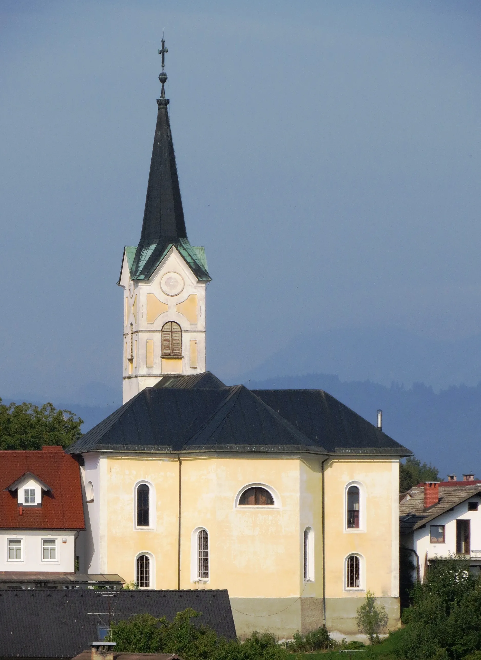 Photo showing: Conversion of Paul Church in Mavčiče, Municipality of Kranj, Slovenia