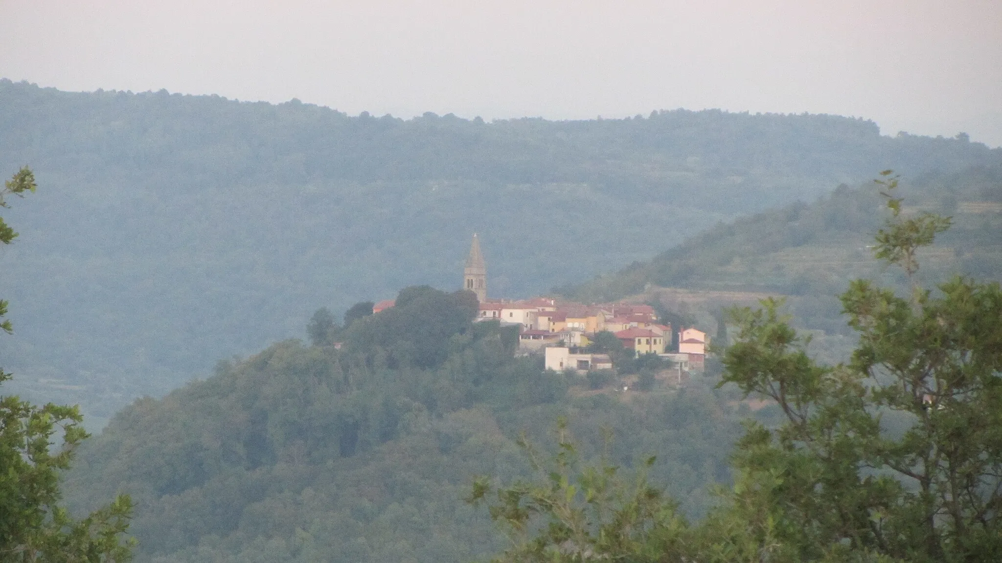 Photo showing: Area around Korte, near Portoroz
