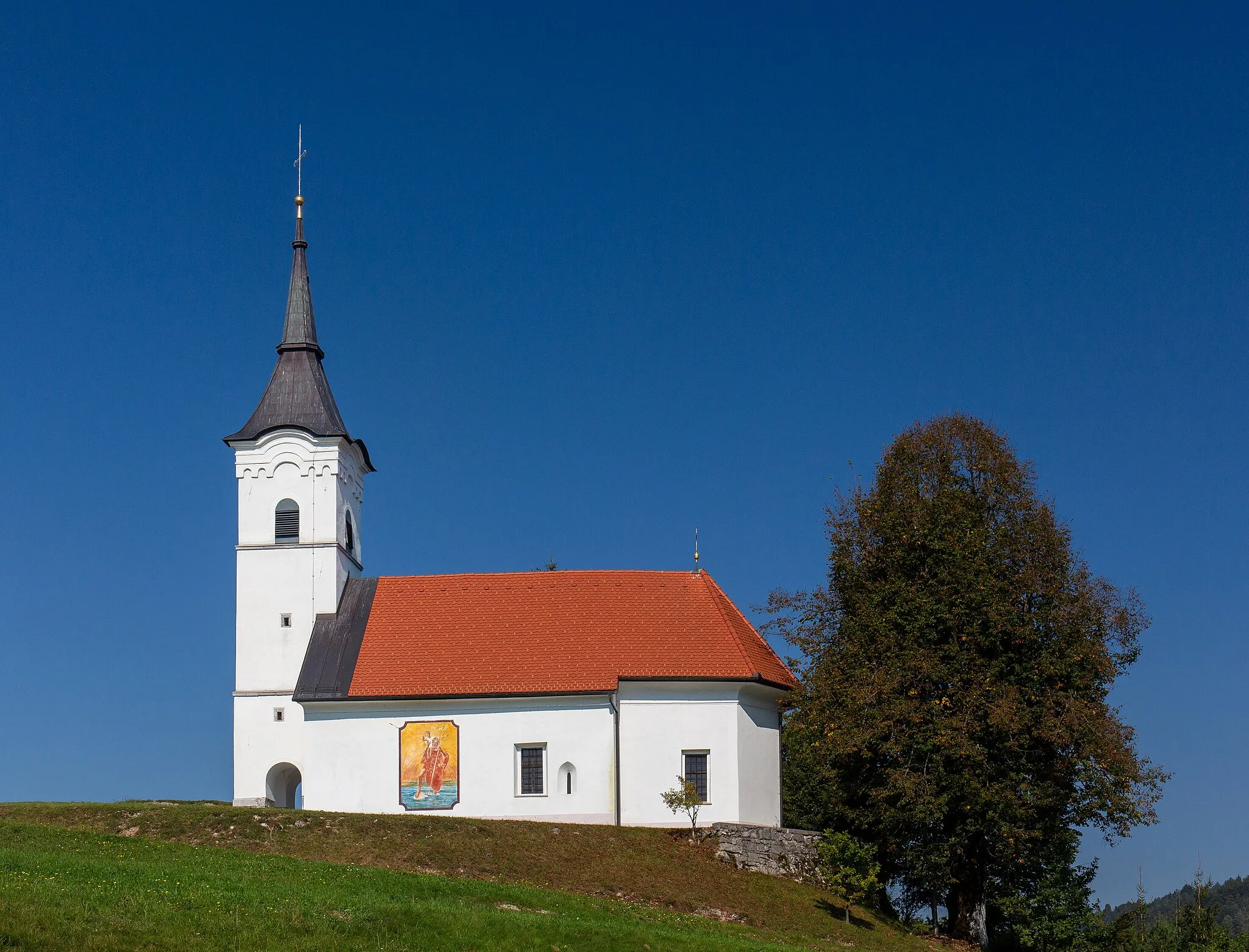 Photo showing: St. John the Evangelist's Church, Kalce, Logatec, Slovenia