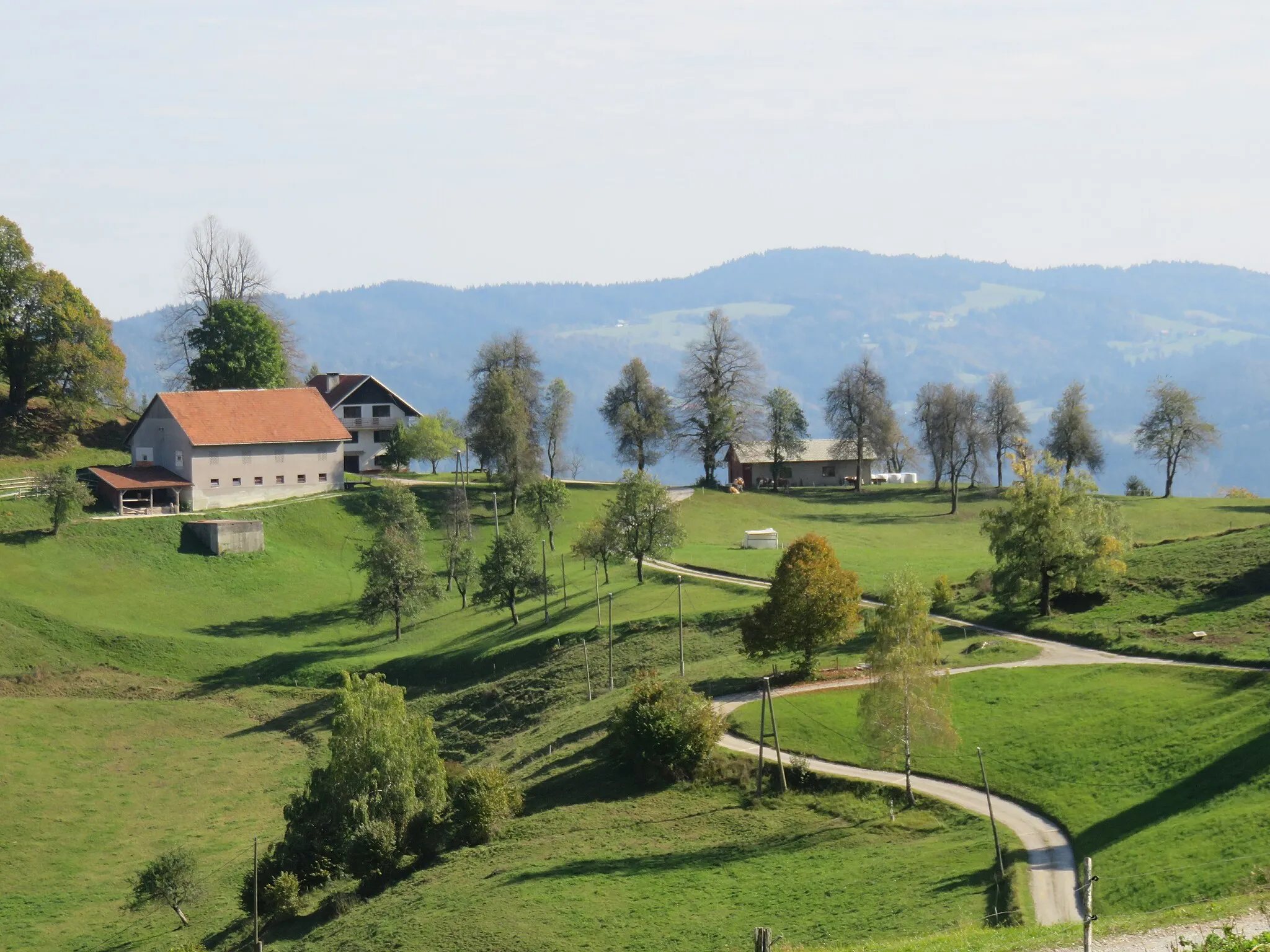 Photo showing: The Možina farm in Koprivnik, Municipality of Žiri, Slovenia