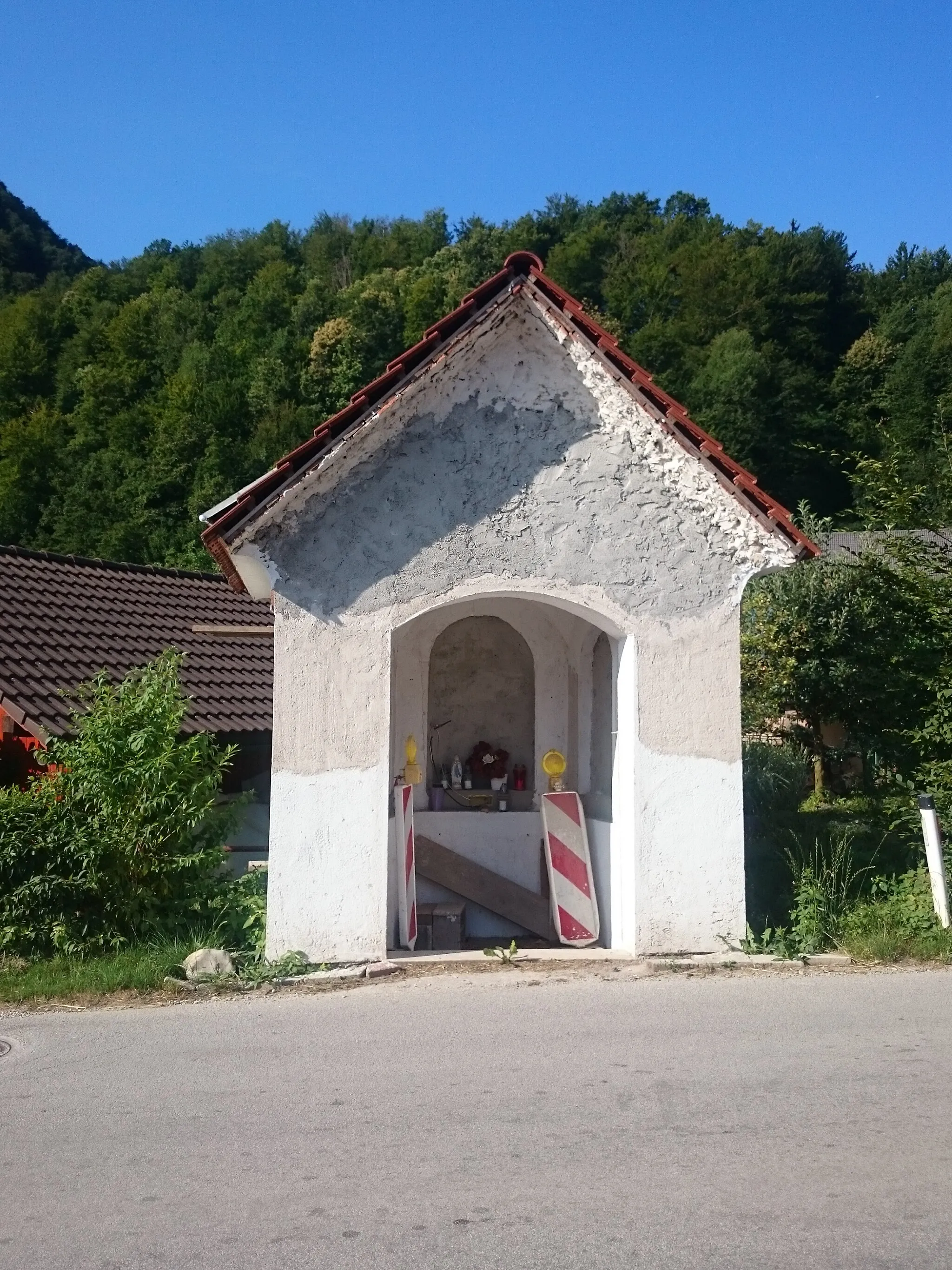 Photo showing: A chapel in Draga pri Sori.