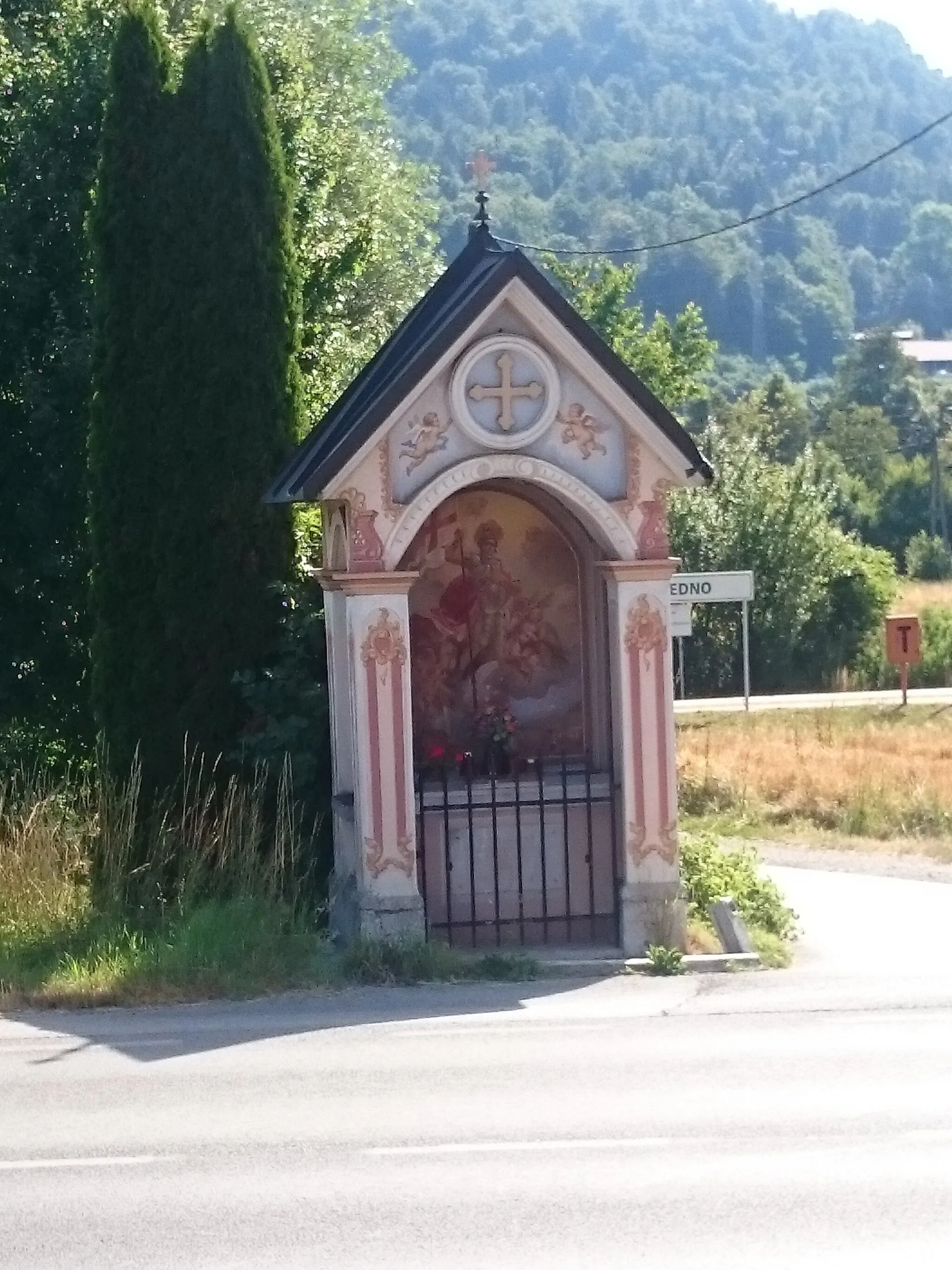 Photo showing: St. Florian's chapel in Medno.