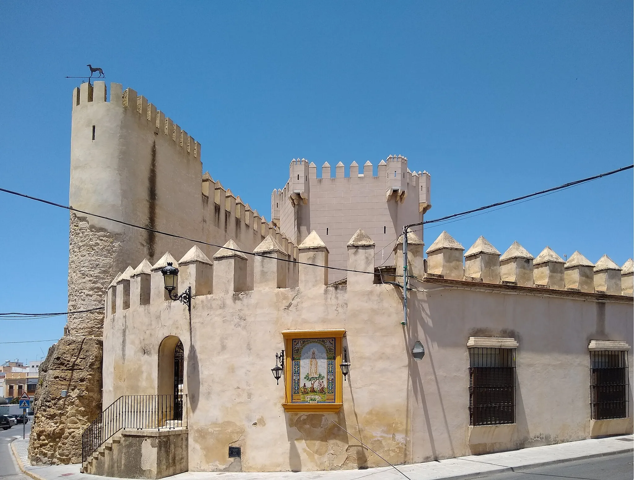 Photo showing: Castillo de Los Molares, provincia de Sevilla, Andalucía, España.