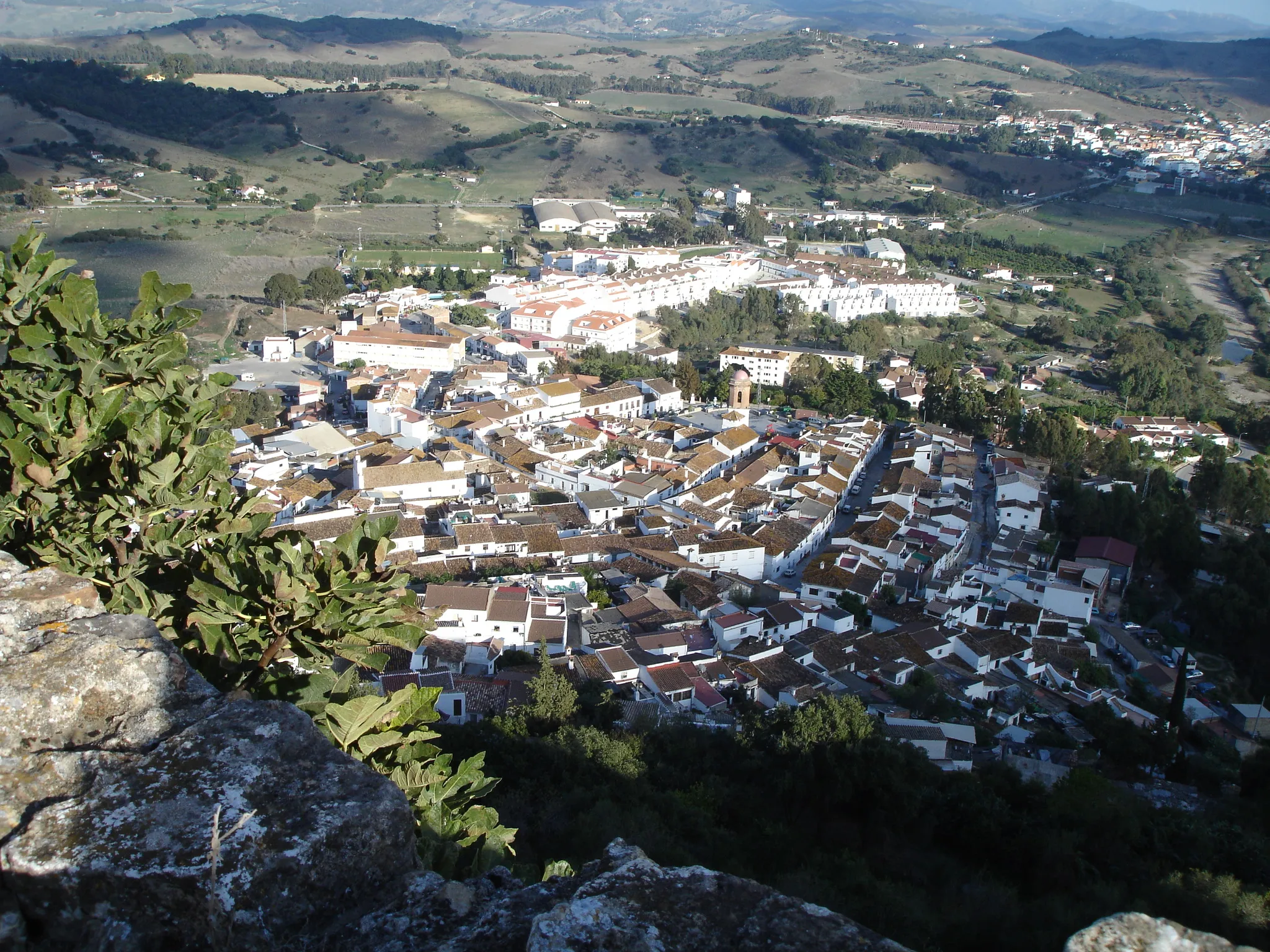 Photo showing: Vista de Jimena de la Frontera desde su castillo