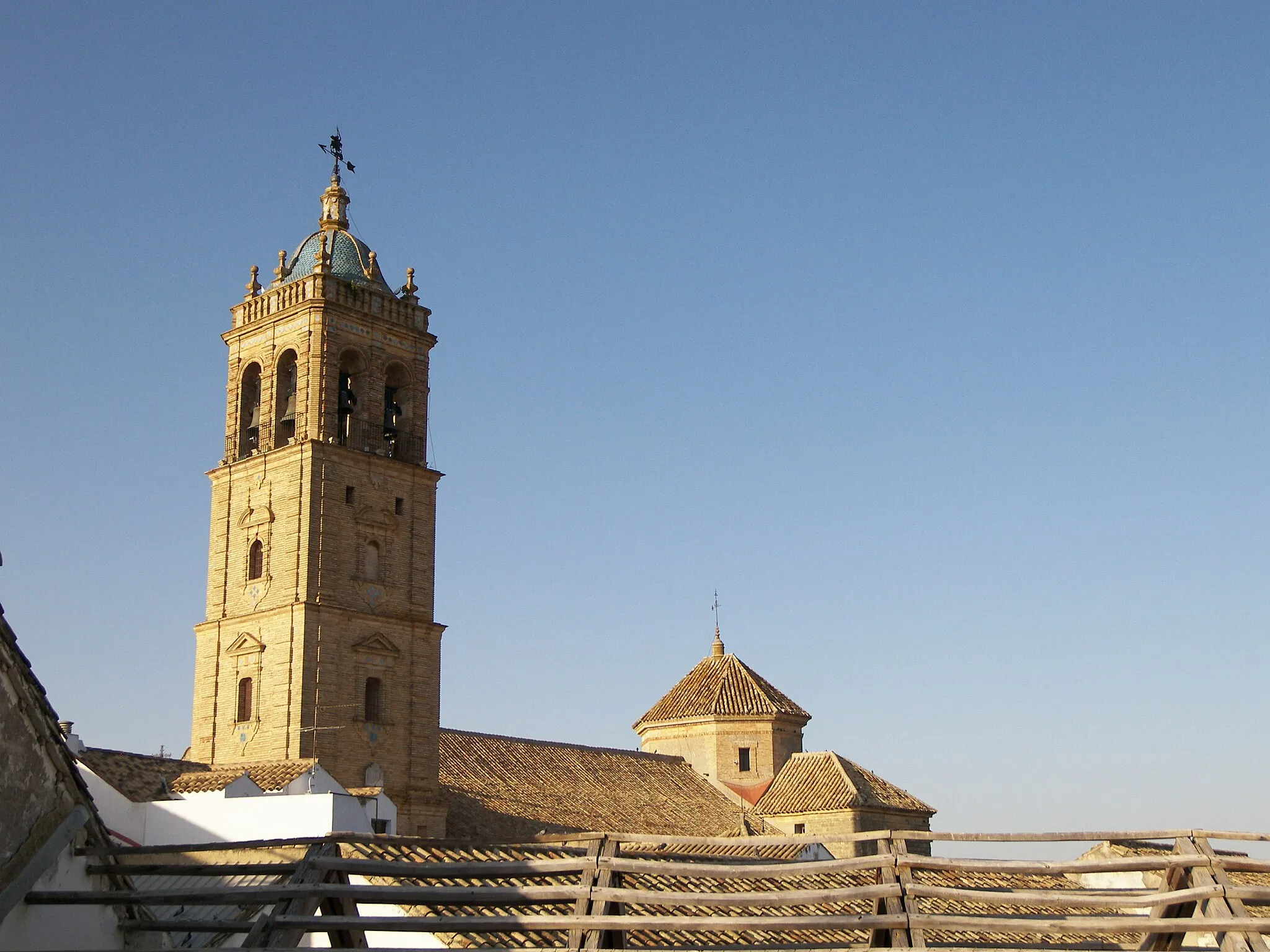Photo showing: Foto para el concurso Wiki loves monuments España de 2012.
Iglesia de Santiago en Montilla, Córdoba.

Foto tomada desde una casa particular.