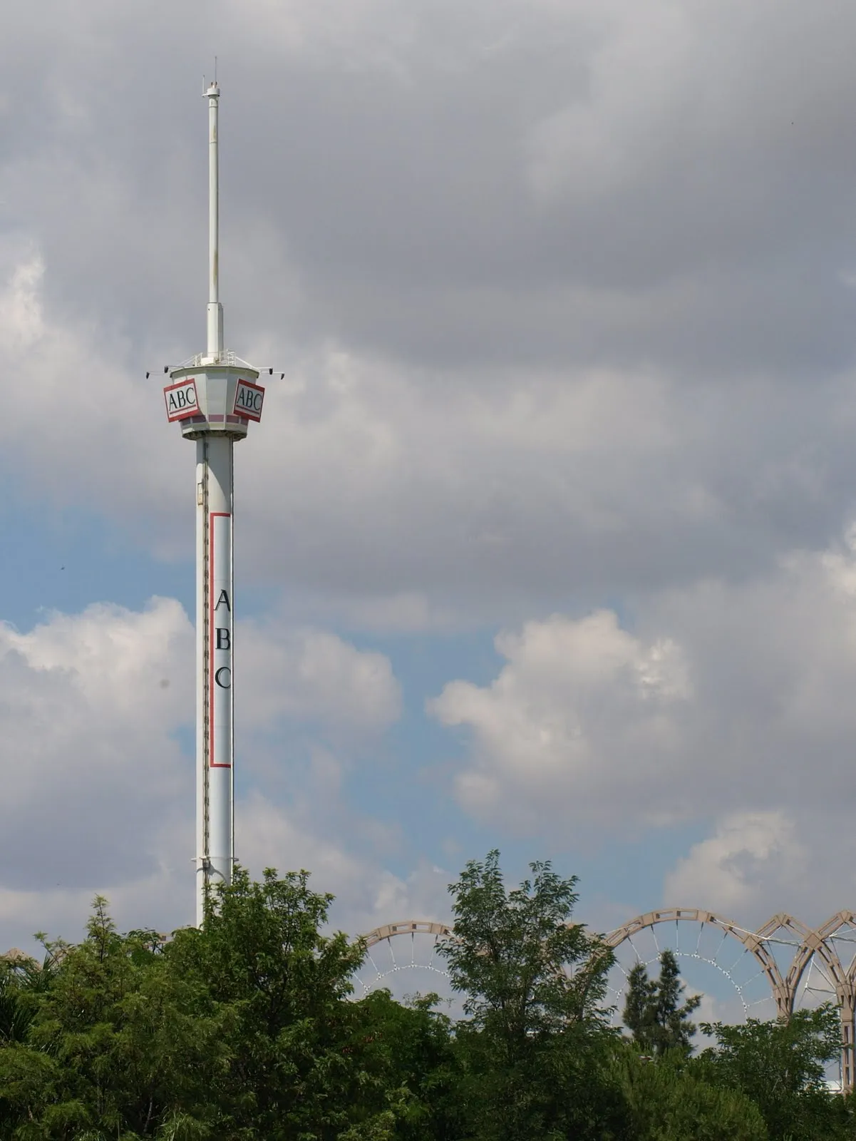 Photo showing: la 6º torre mas alta de España