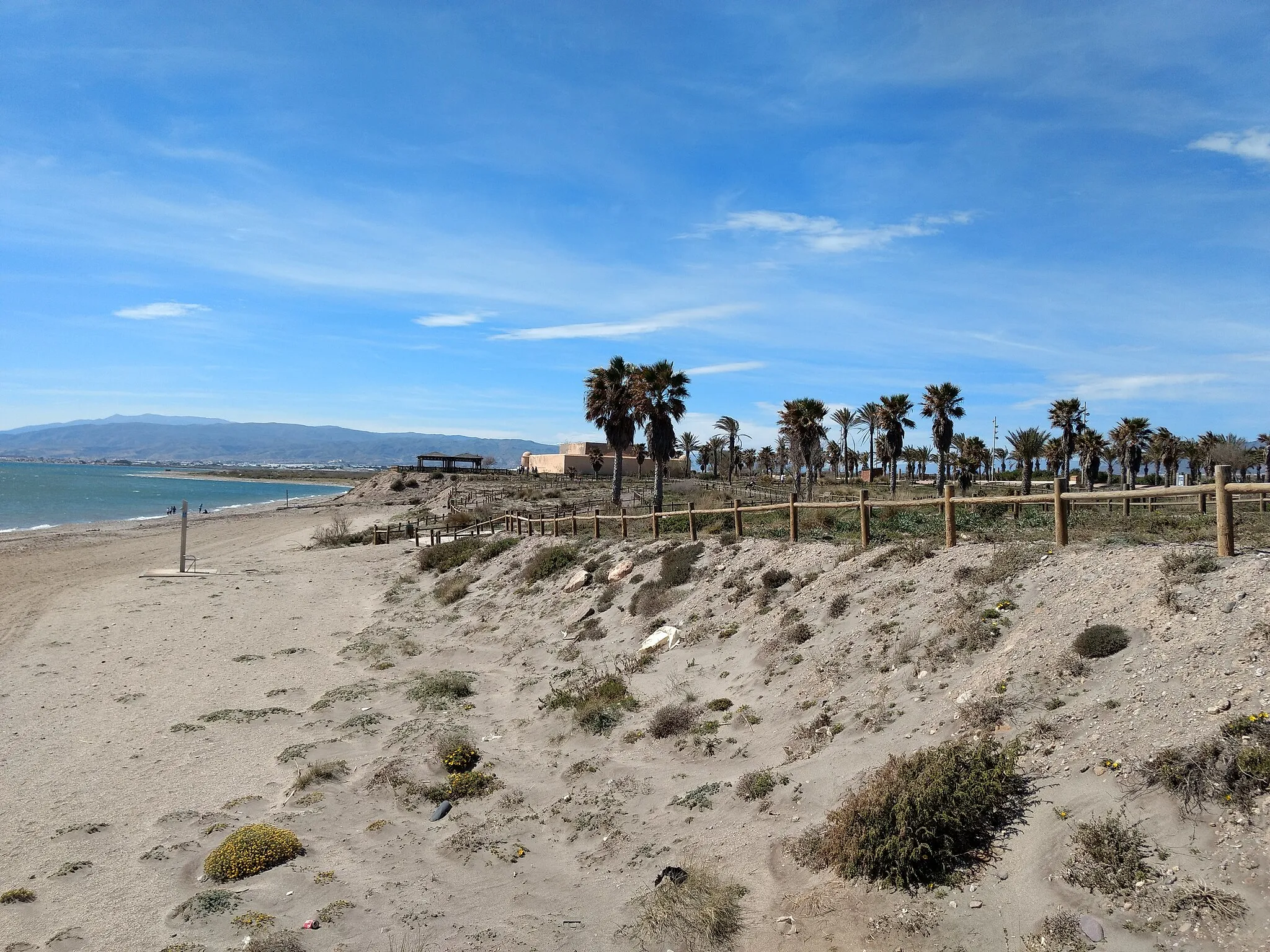 Photo showing: Castillo de Casas Fuertes (Casa Fuerte de la Cruceta), en el paseo de Retamar (Almería), el Toyo.