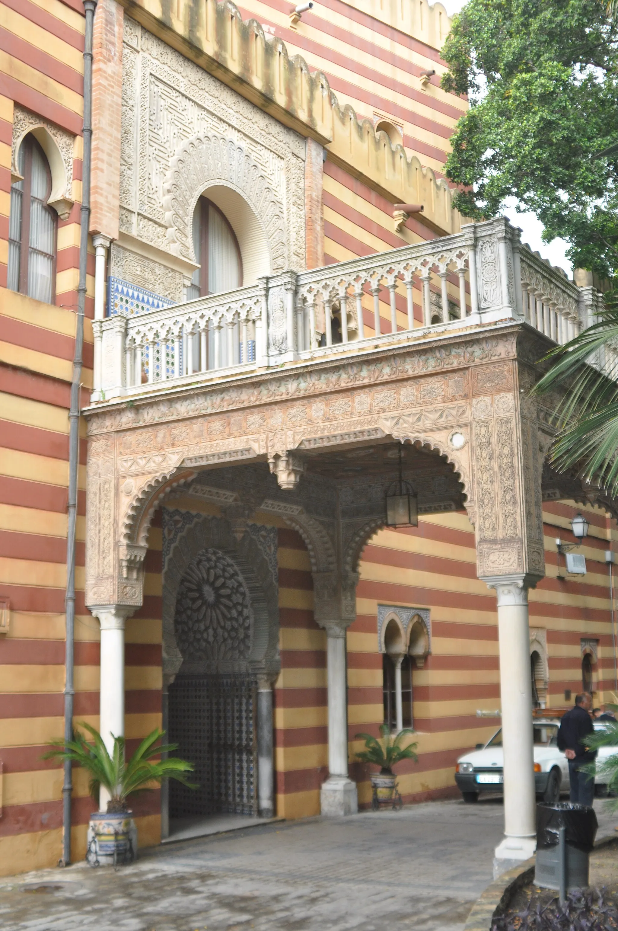 Photo showing: Town hall of Sanlúcar de Barrameda, Cádiz, Spain. Old palace of the Dukes of Montpensier, 19th century.