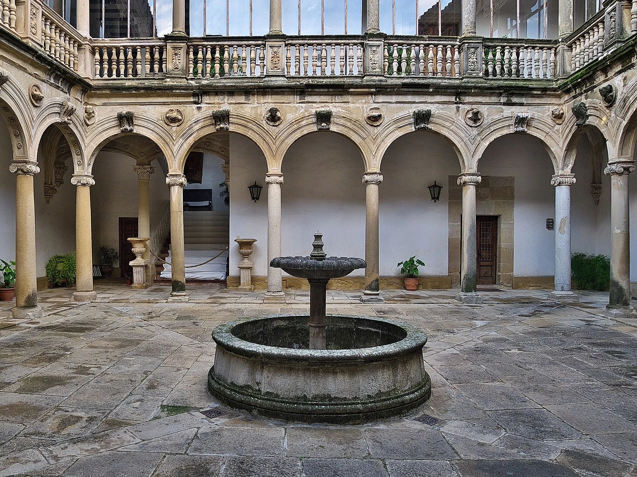 Photo showing: Patio de Francisco de los Cobos en Canena (ca. 1538). Arquitecto, Andrés de Vandelvira