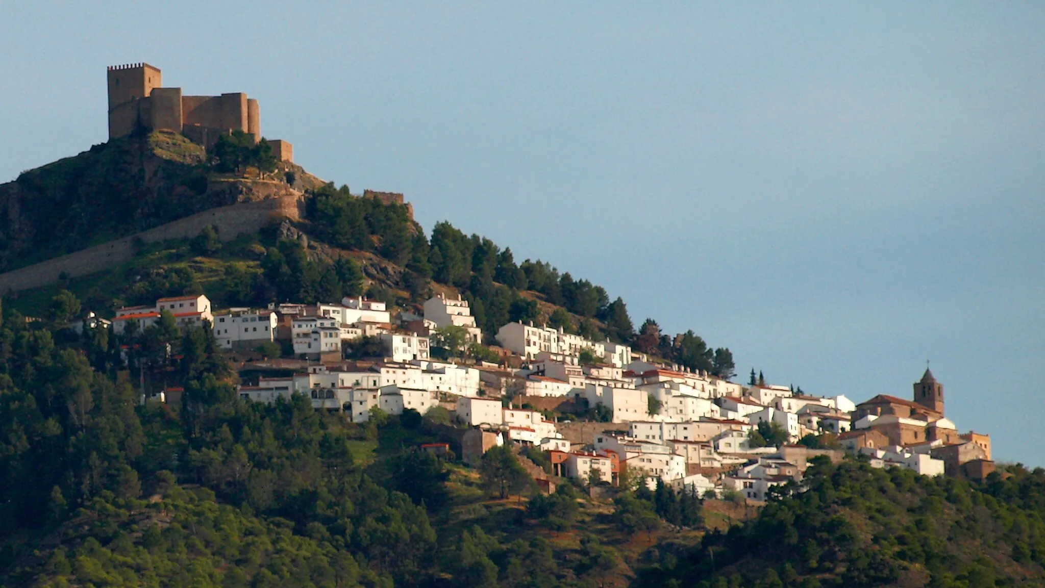Photo showing: Vista de Segura de la Sierra, Jaén, Espana.