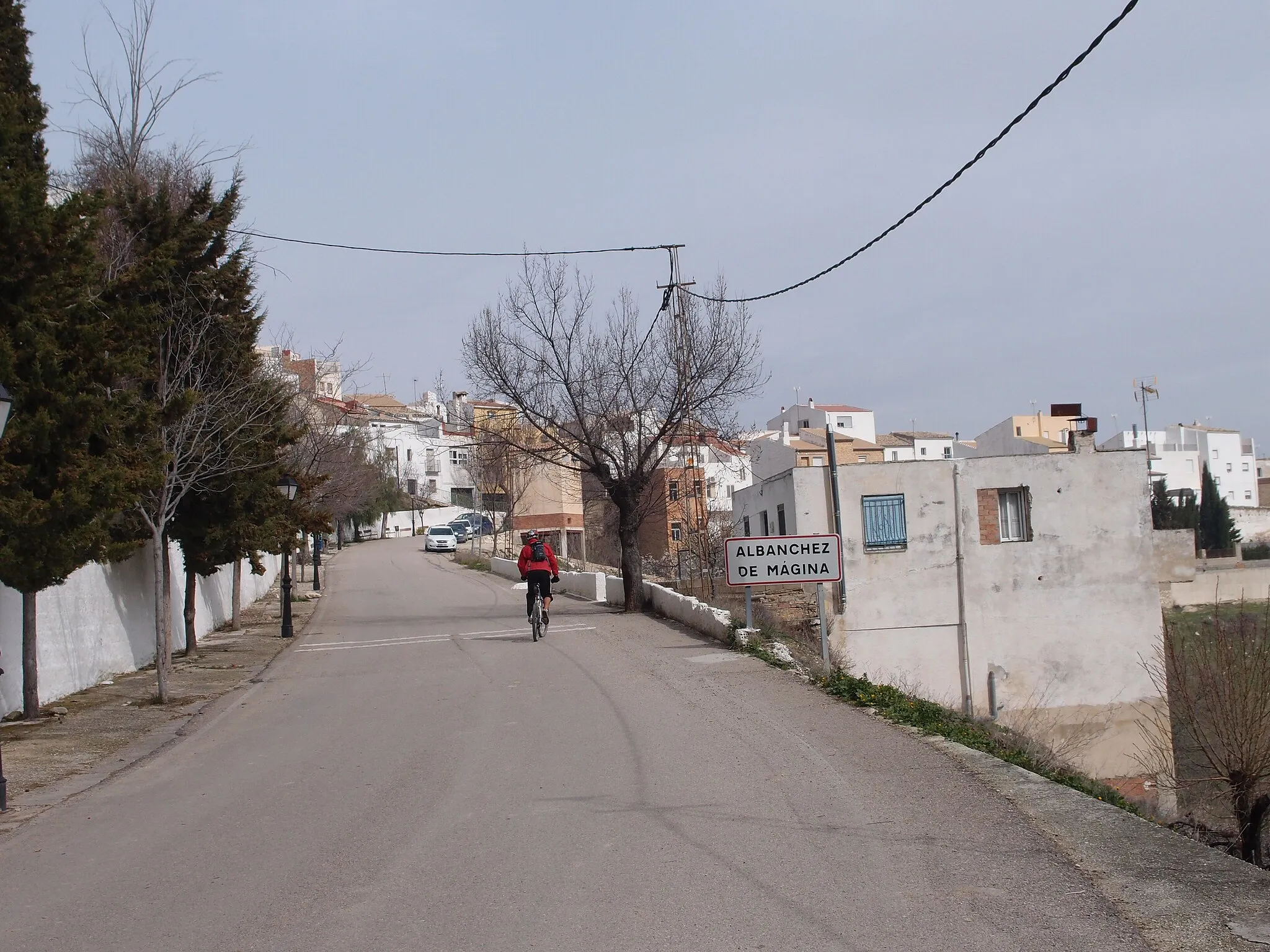 Photo showing: Entrada al pueblo de Albanchez de Mágina.