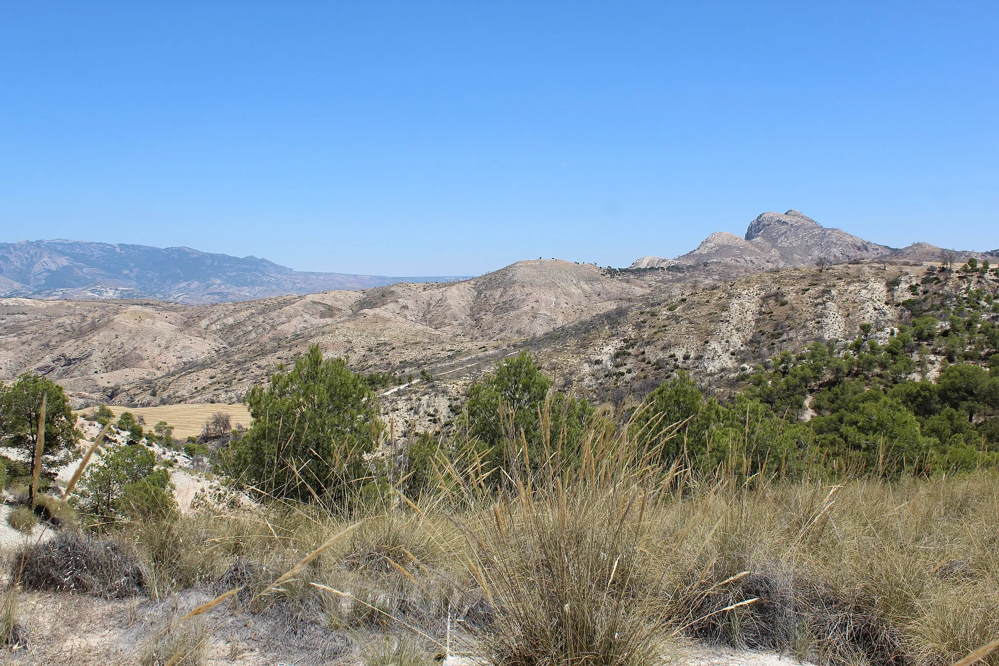 Photo showing: Vista del Cerro Cambrón y de la Sierra de Cazorla, Quesada (Jaén).