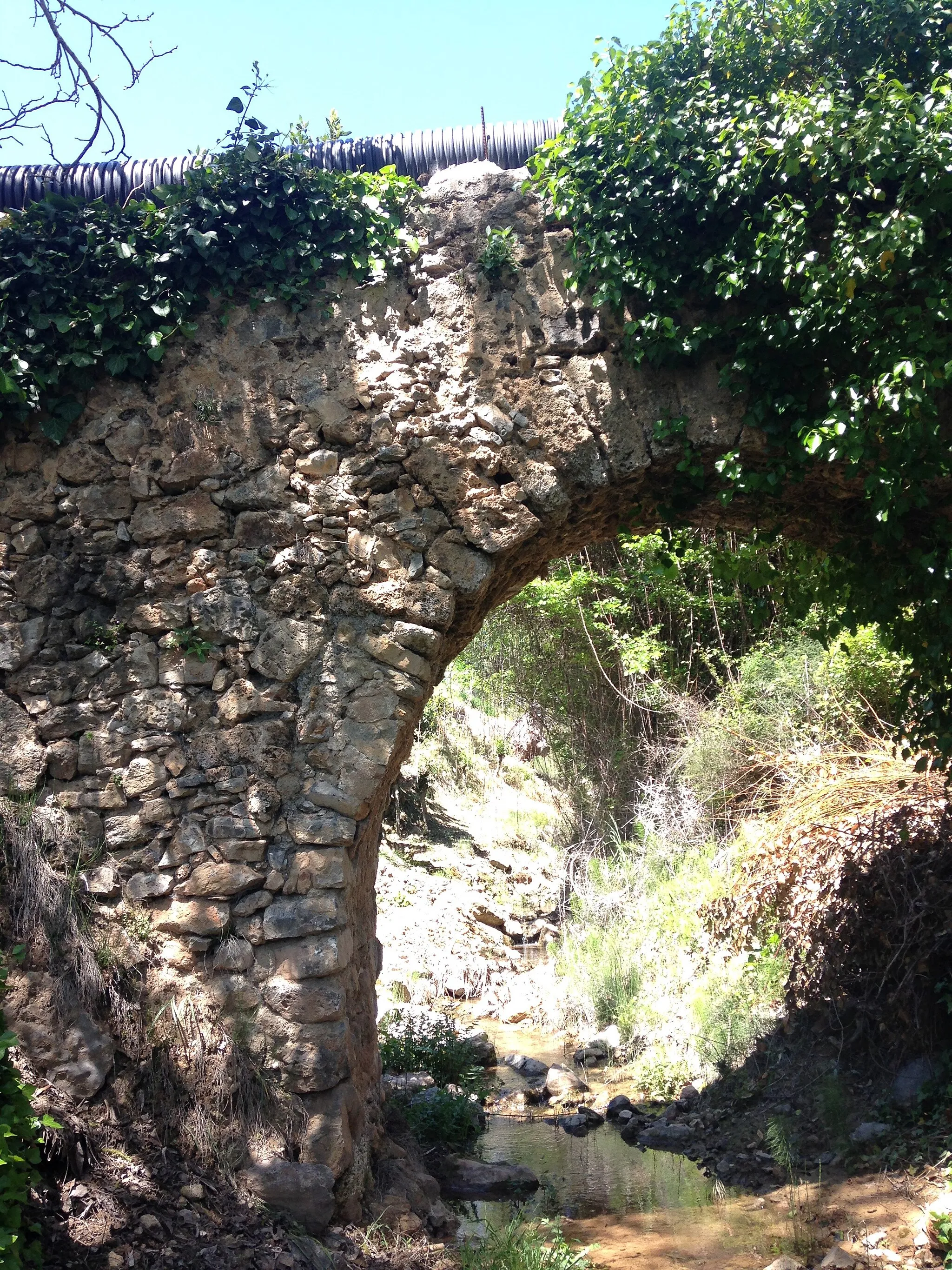 Photo showing: Aqueduct of Chircales, in Valdepeñas de Jaén.