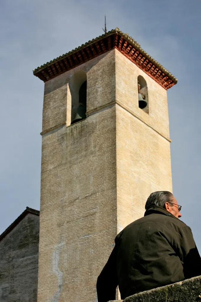 Photo showing: Church Tower Plaza of St Nicholas Granada