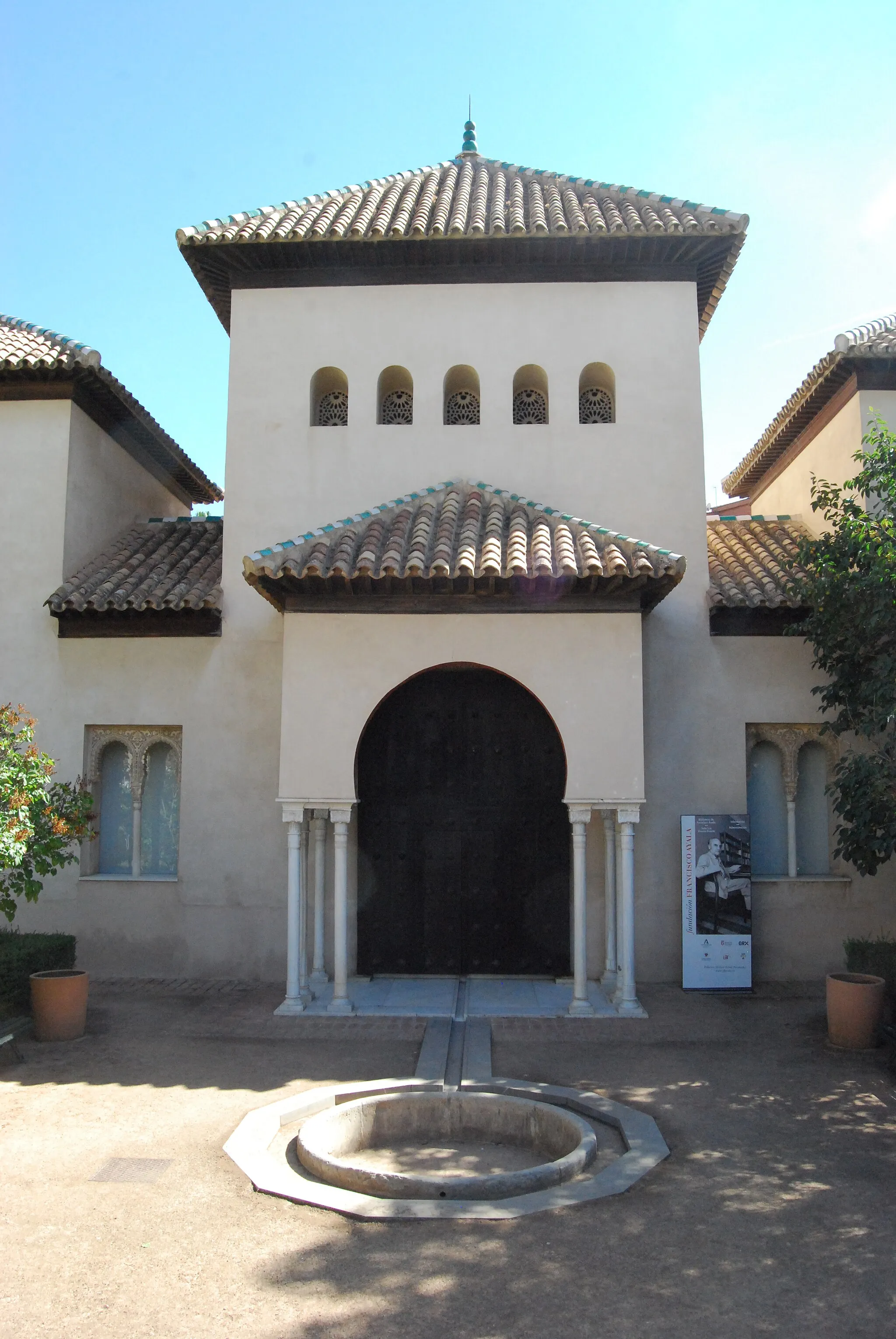 Photo showing: Alcázar Genil