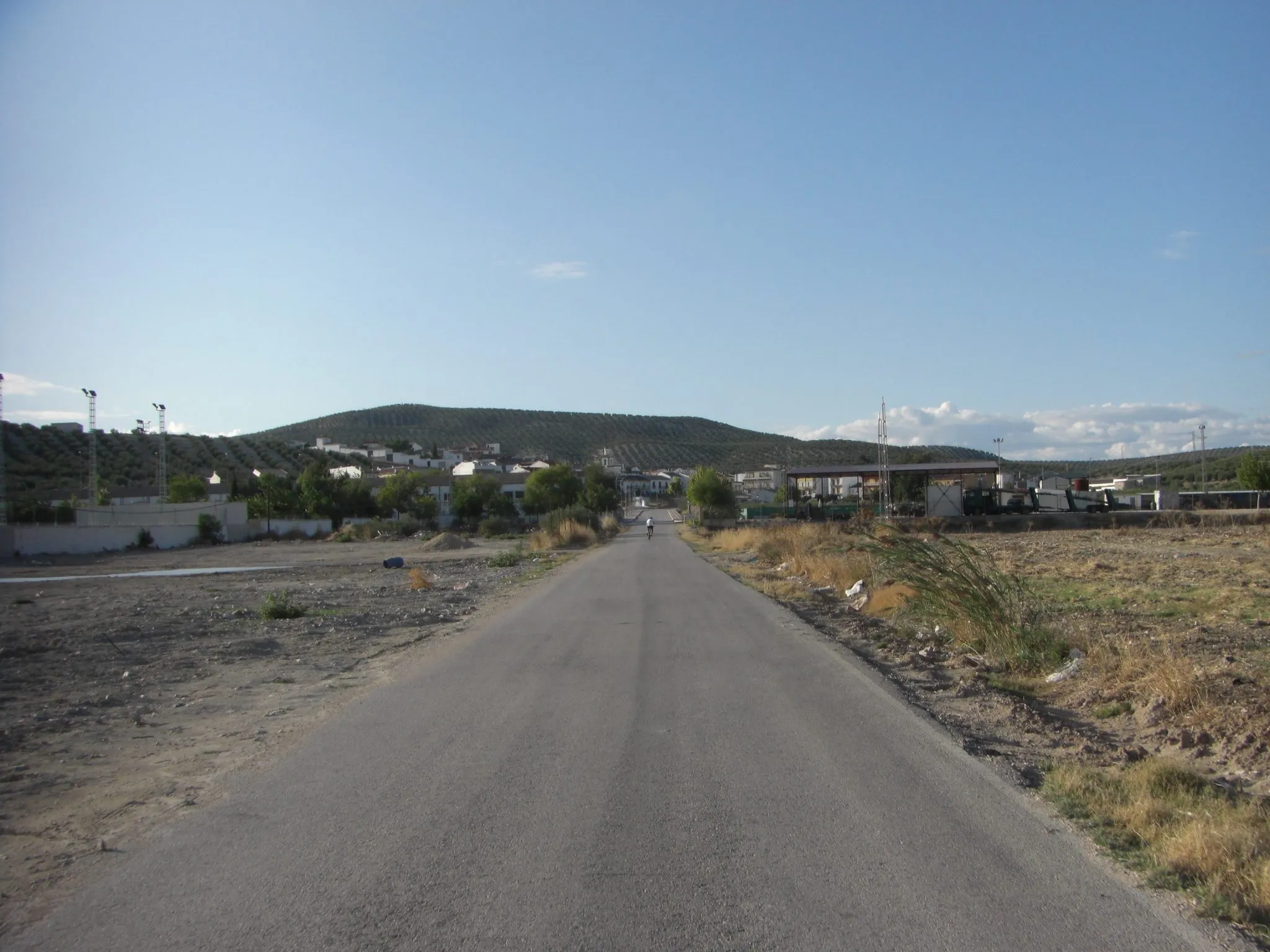 Photo showing: Vista de la entrada sureste a Escañuela.