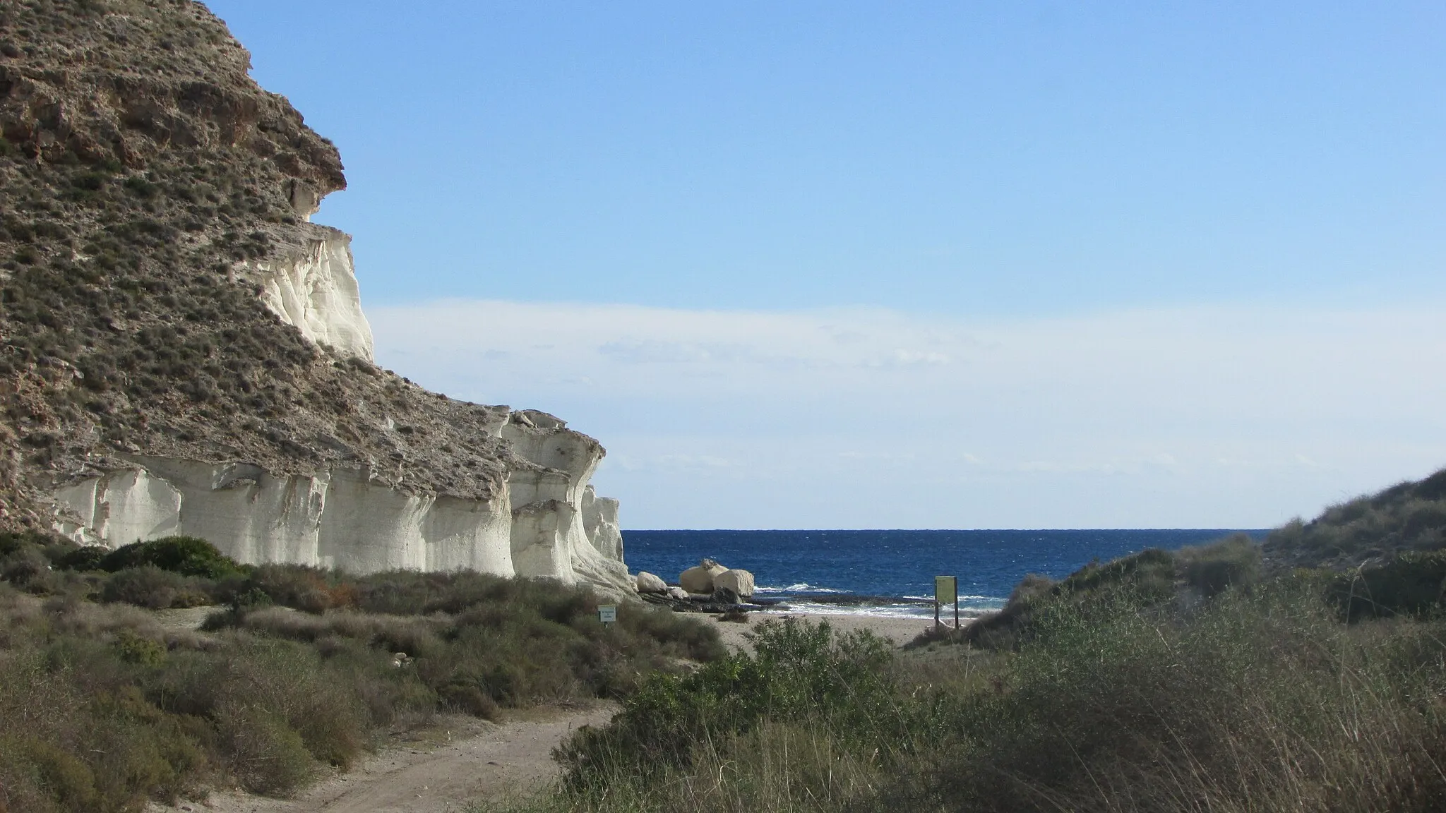 Photo showing: Cala de Enmedio