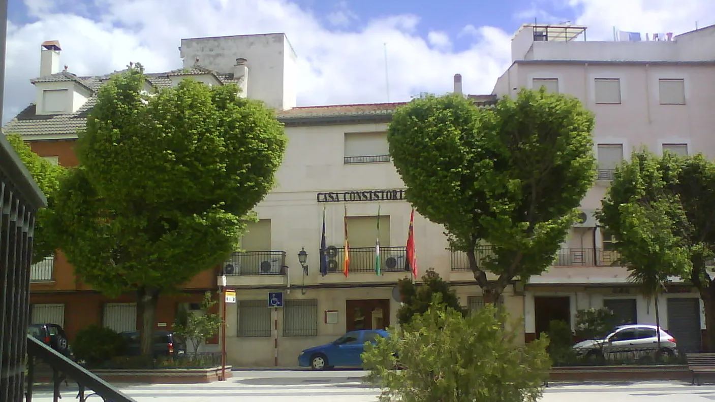 Photo showing: Vista de la Casa Consistorial de Huétor-Tájar