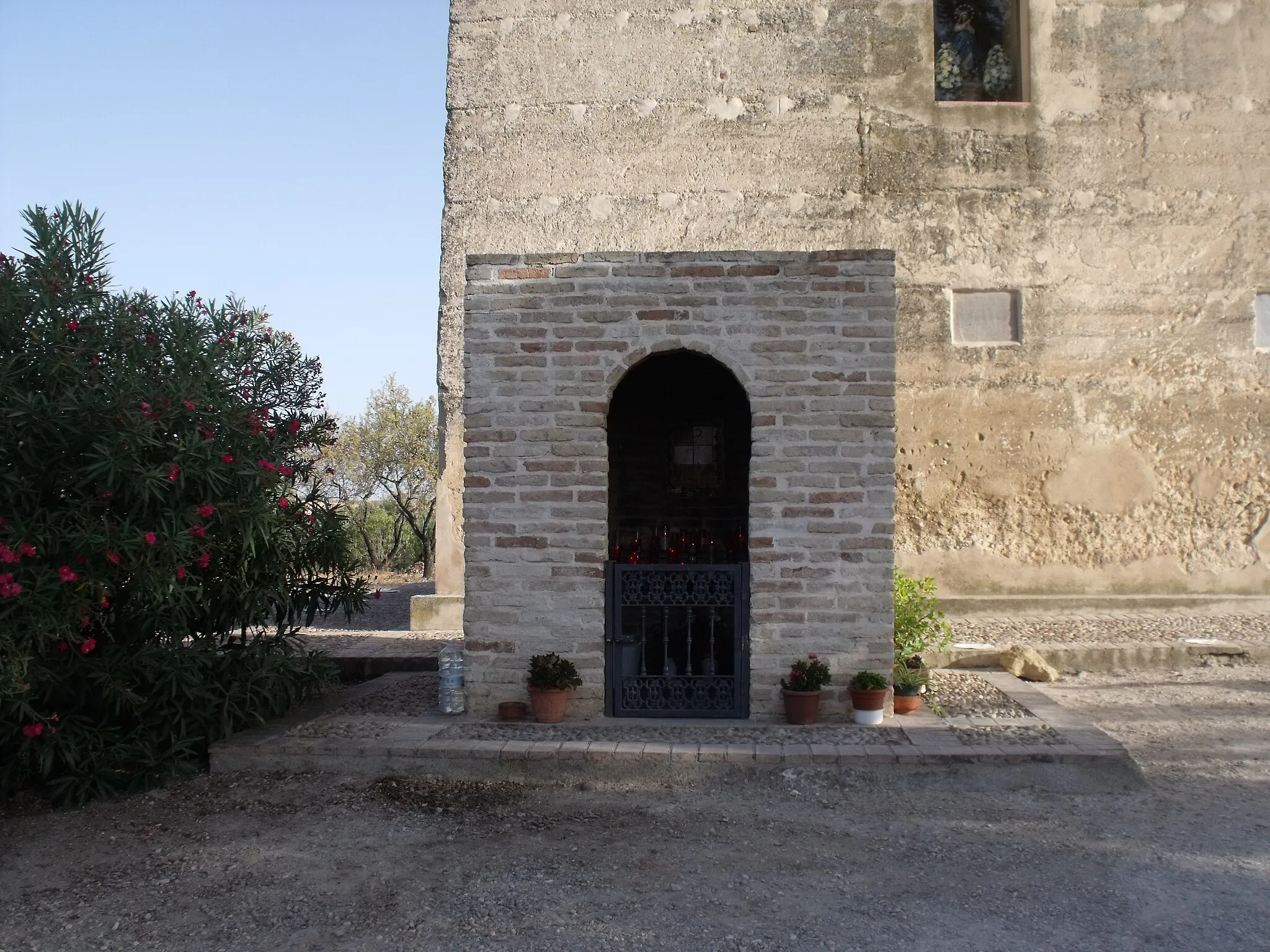 Photo showing: Detalle capilla delante de la torre