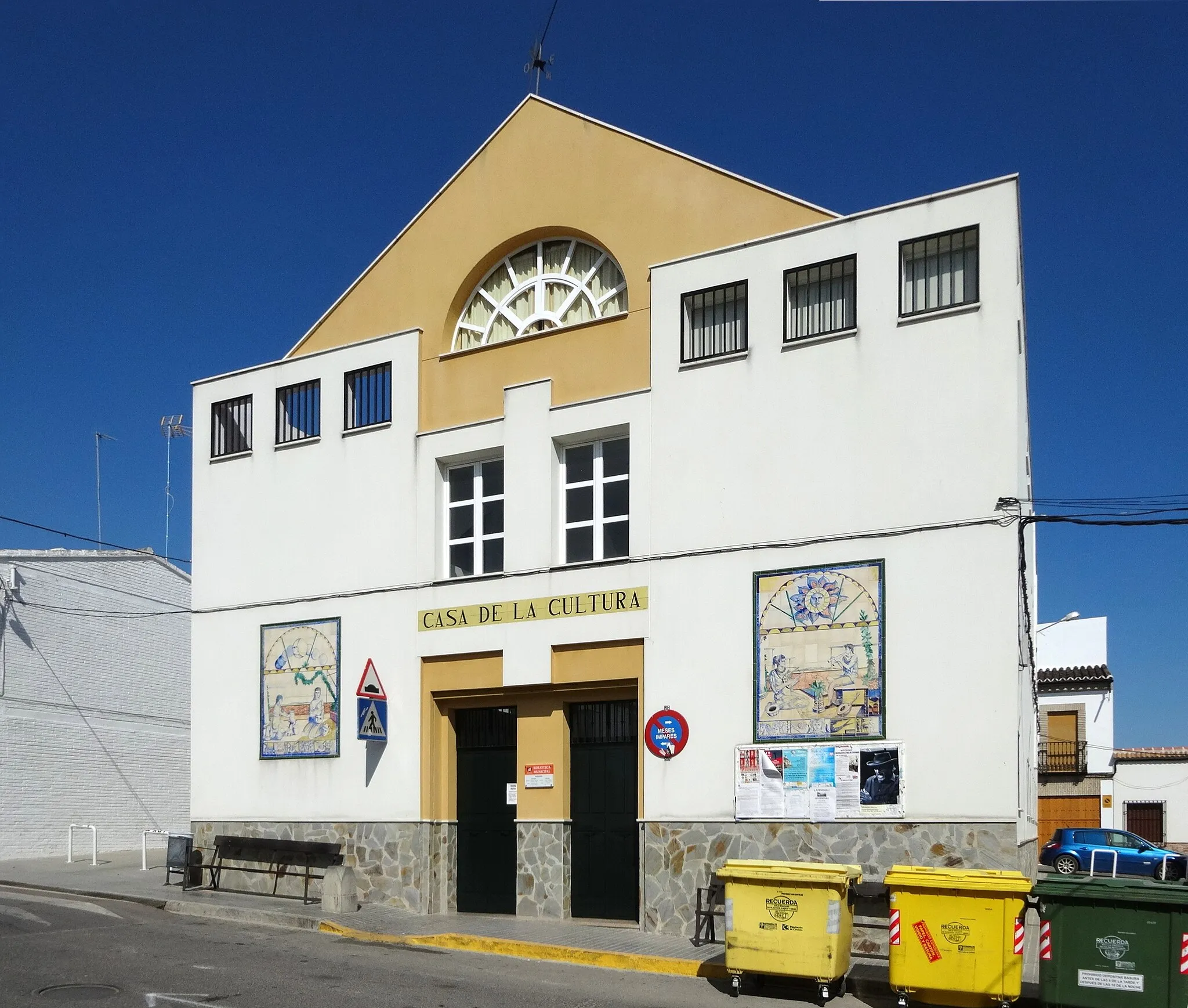 Photo showing: Casa de la Cultura de Montalbán de Córdoba (España).