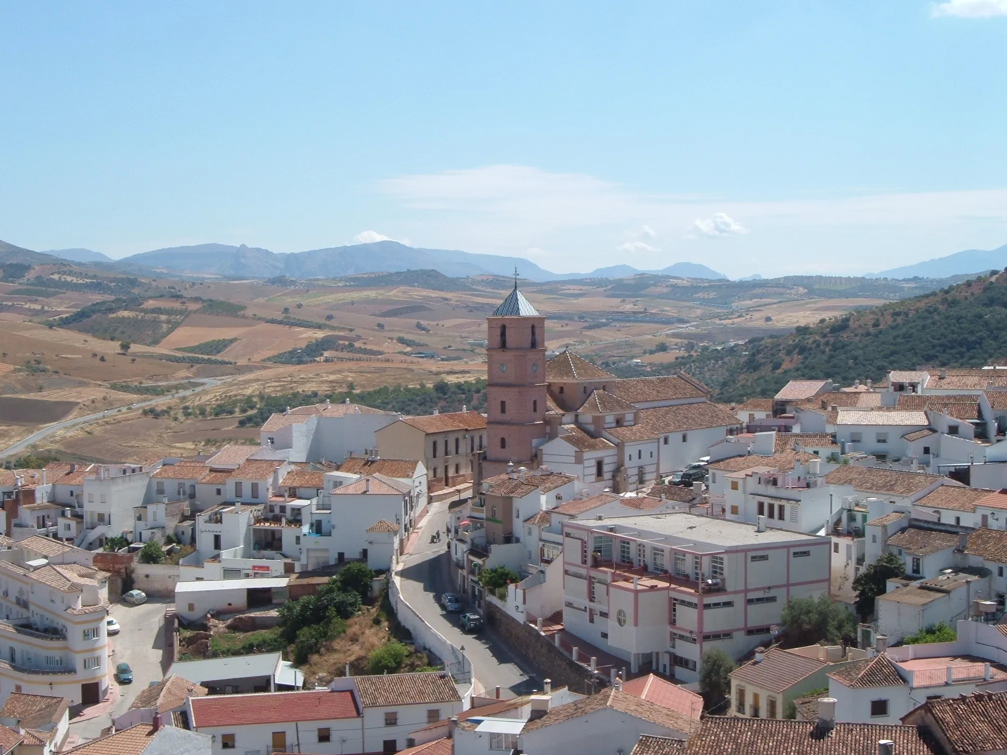 Photo showing: Vista del pueblo de Casabermeja (Málaga) en el mes de agosto.
